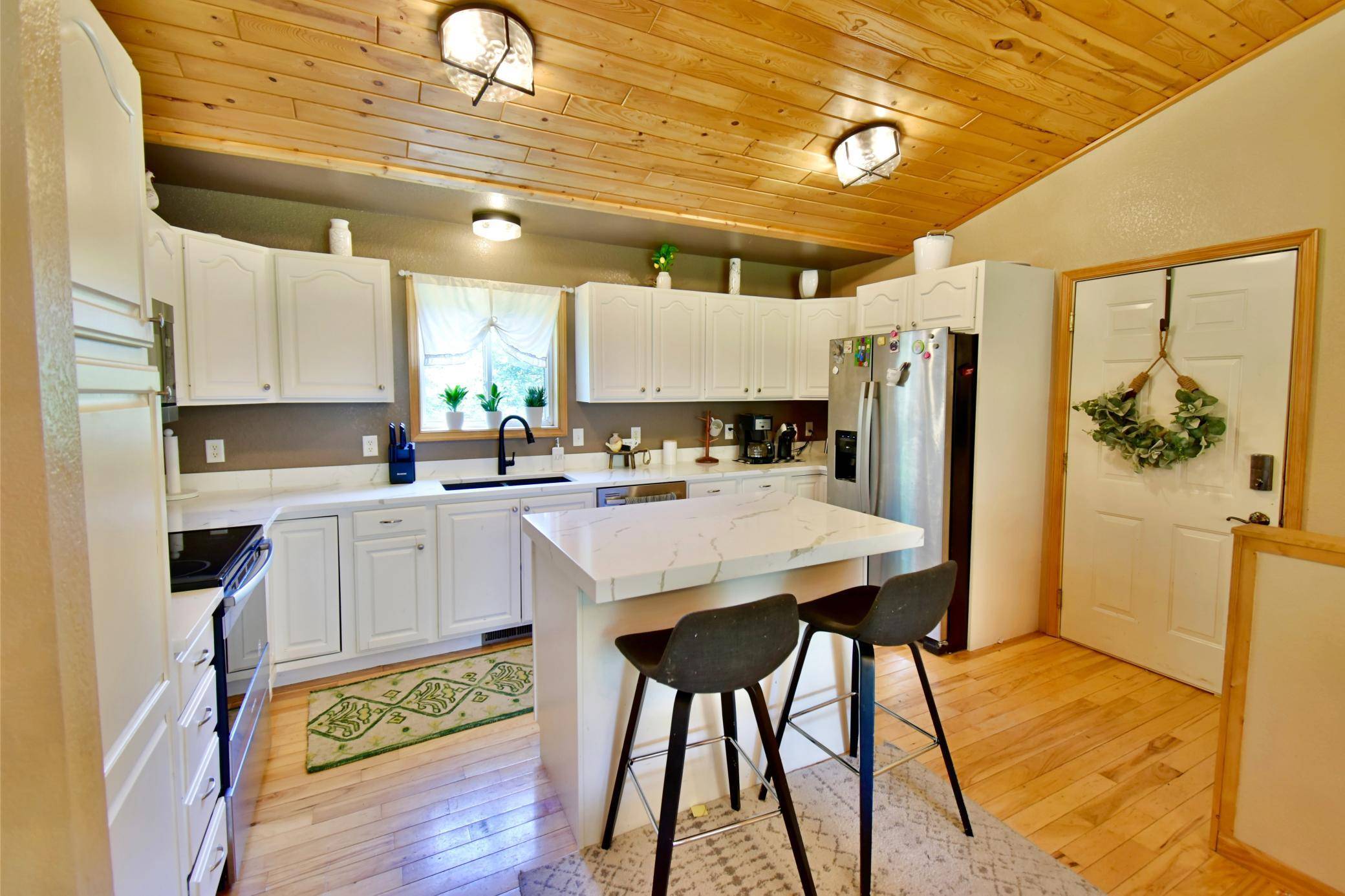 7300 Ski Chalet DR, Breezy Point, MN 56472