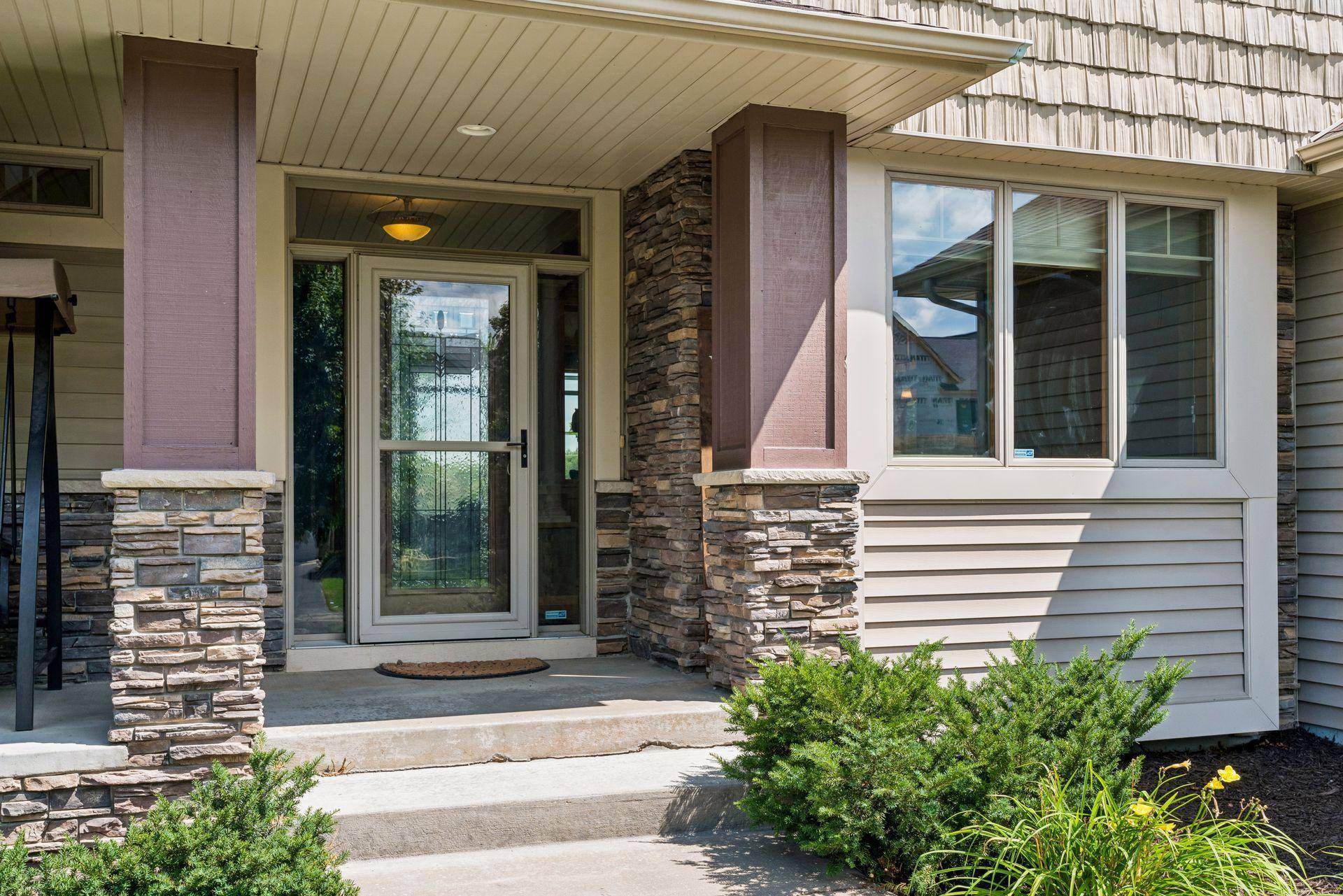 5216 102nd TRL N, Brooklyn Park, MN 55443