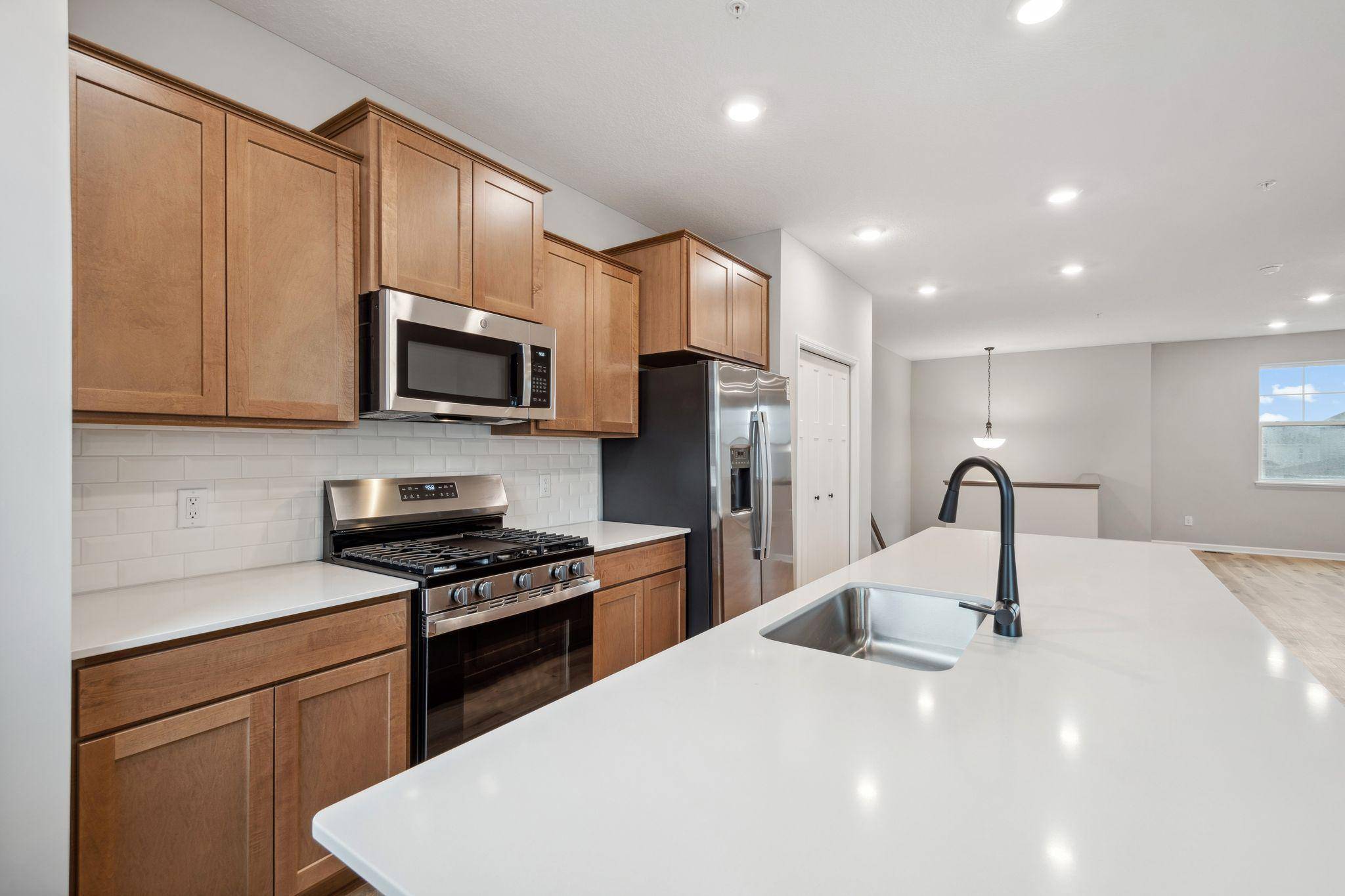 10366 Birchwood CIR, Victoria, MN 55318