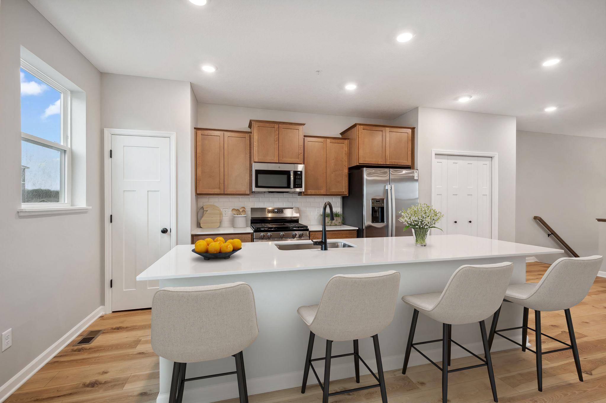 10366 Birchwood CIR, Victoria, MN 55318