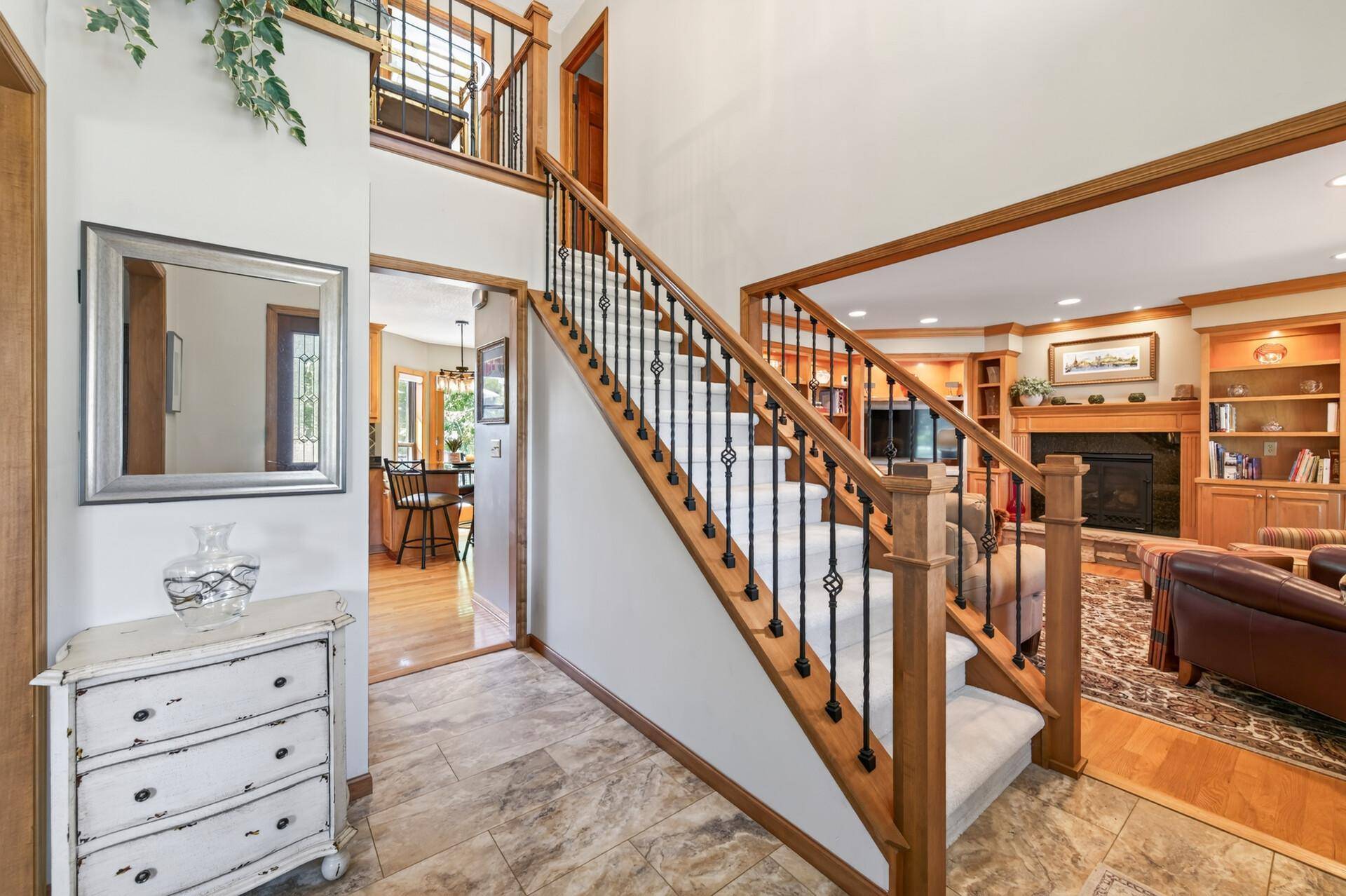 8945 Dallas LN N, Maple Grove, MN 55369