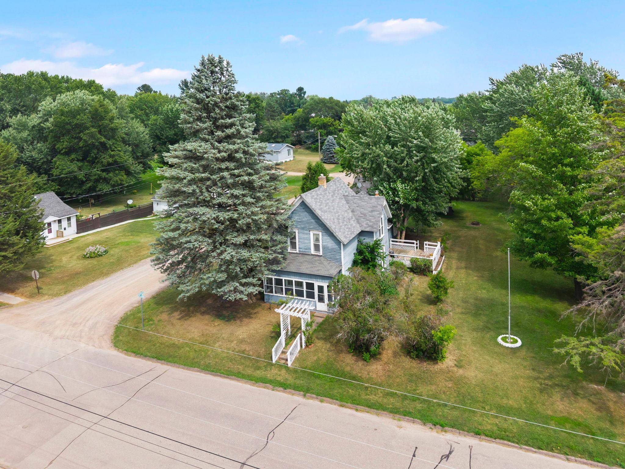 43687 Gates AVE, Harris, MN 55032