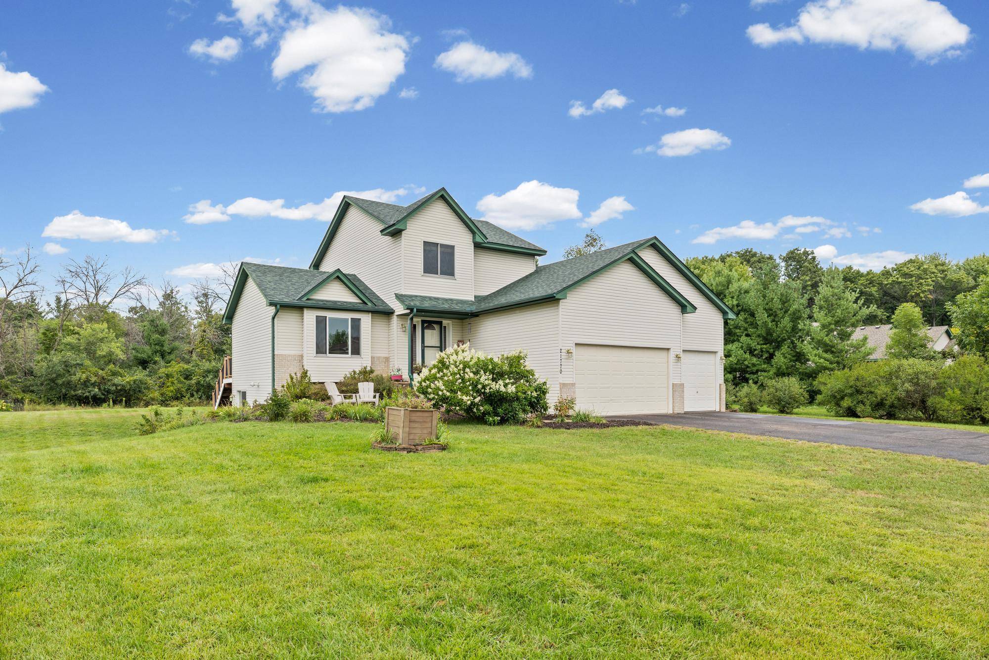 21770 Linnet ST NW, Cedar, MN 55011