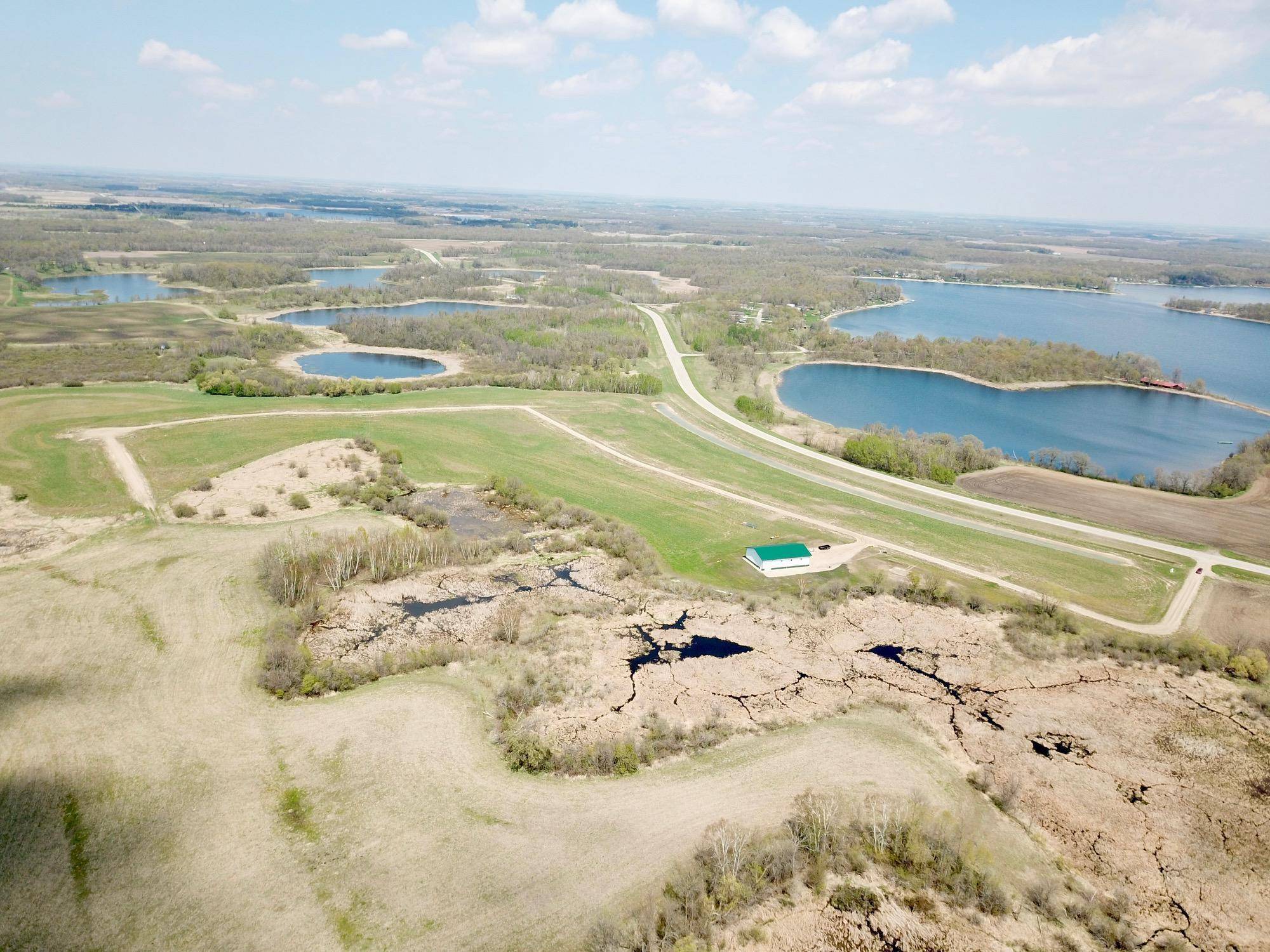 11 Lainey LN NW, Erskine, MN 56535