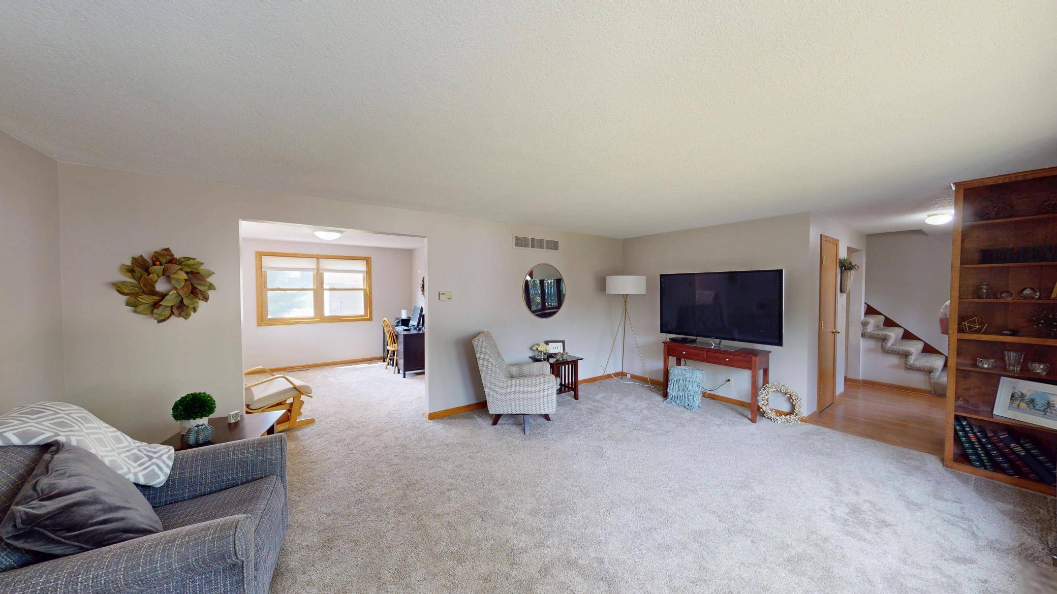 826 Minnie Maddern ST, Albert Lea, MN 56007
