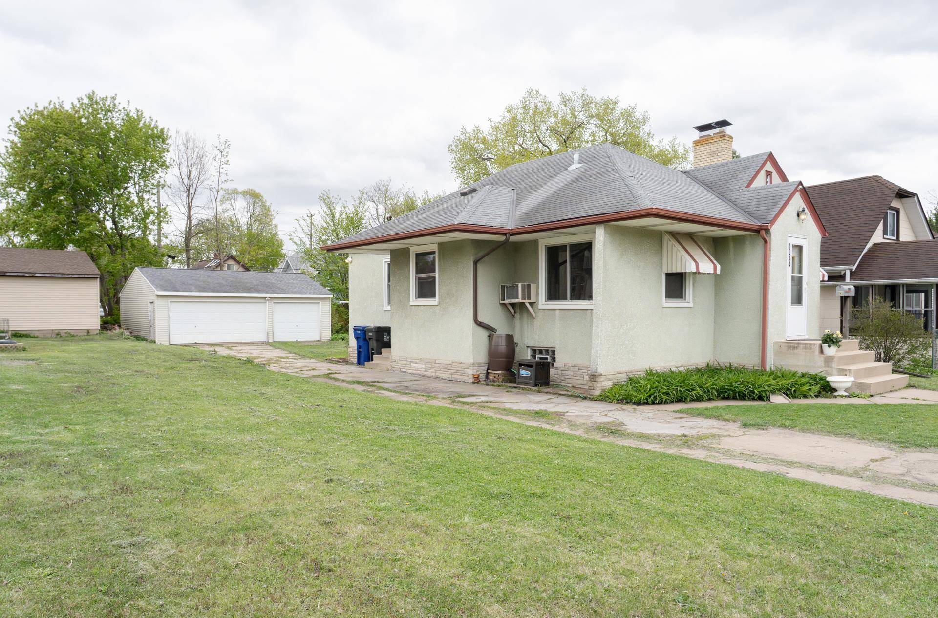 1044 Cumberland ST, Saint Paul, MN 55117