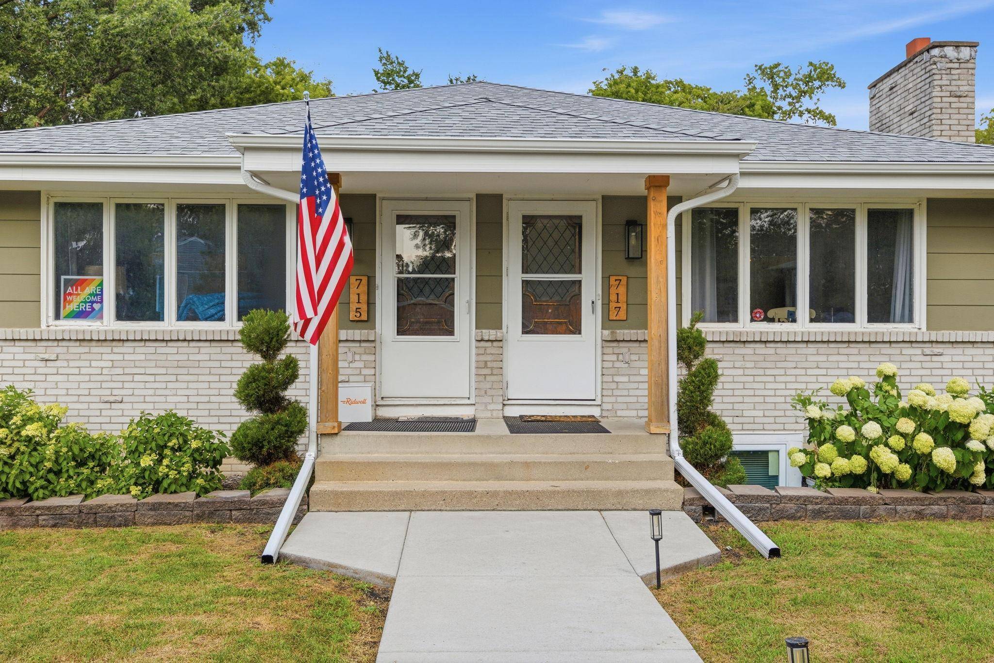 717 6th AVE S, Hopkins, MN 55343