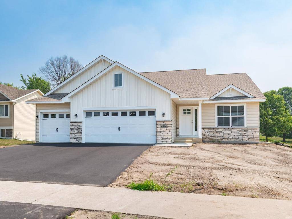 4944 River Oaks RD, Rockford, MN 55373