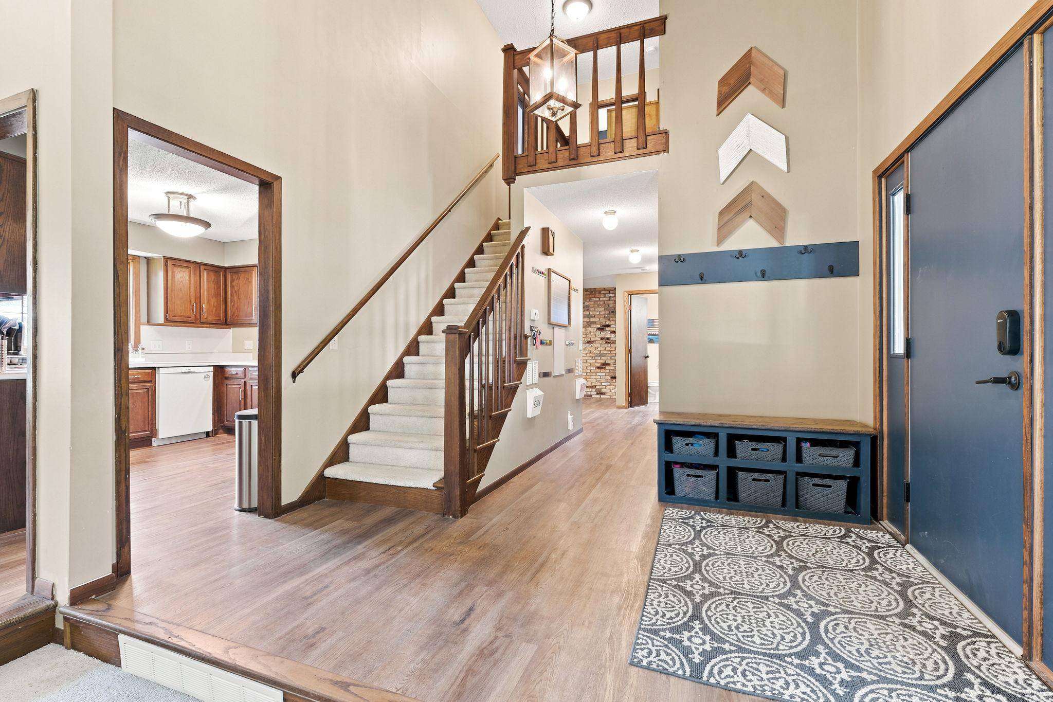 510 Circle LN, Arlington, MN 55307