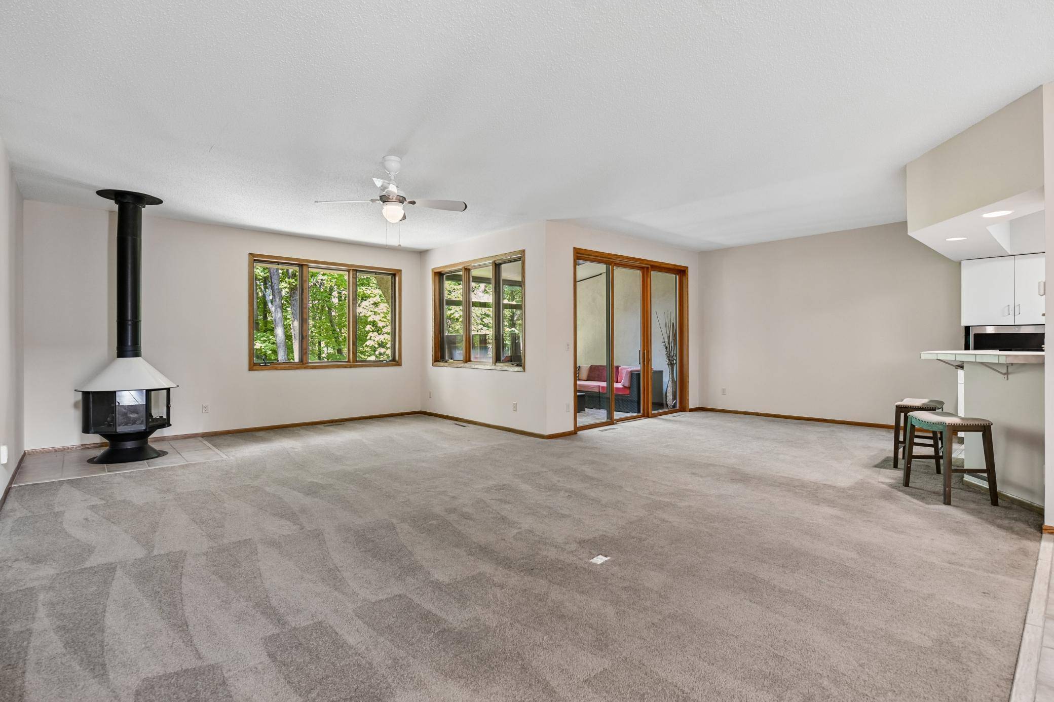 11620 Vista DR, Hopkins, MN 55343
