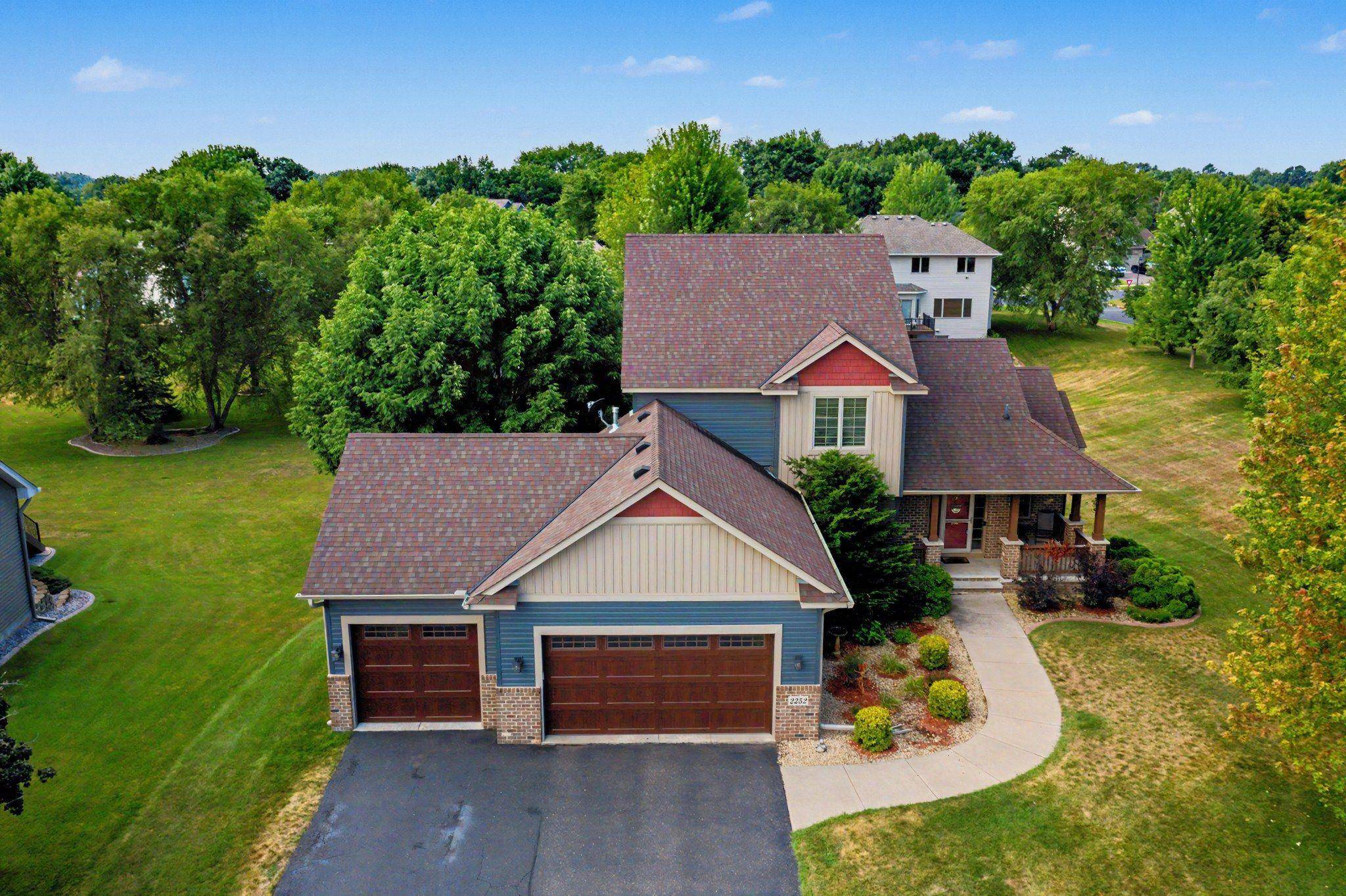 2252 132nd CT NE, Blaine, MN 55449