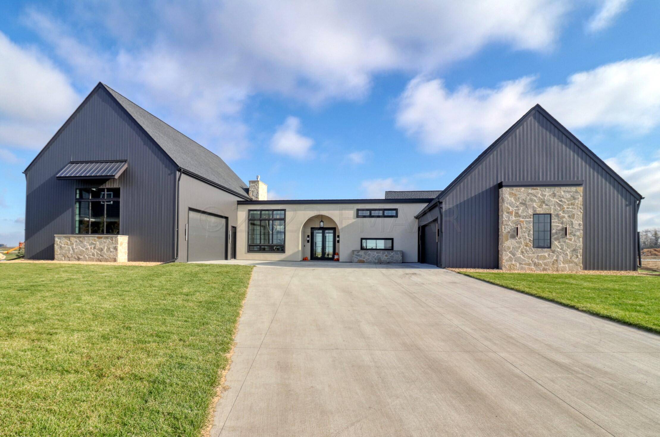 773 5 AVE N, Casselton, ND 58012