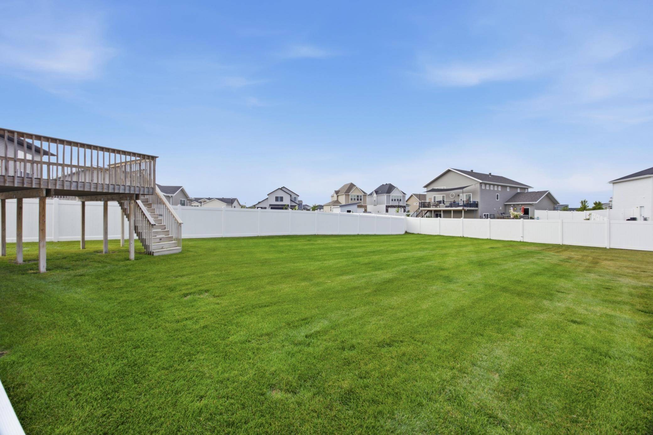 810 Albert DR W, West Fargo, ND 58078