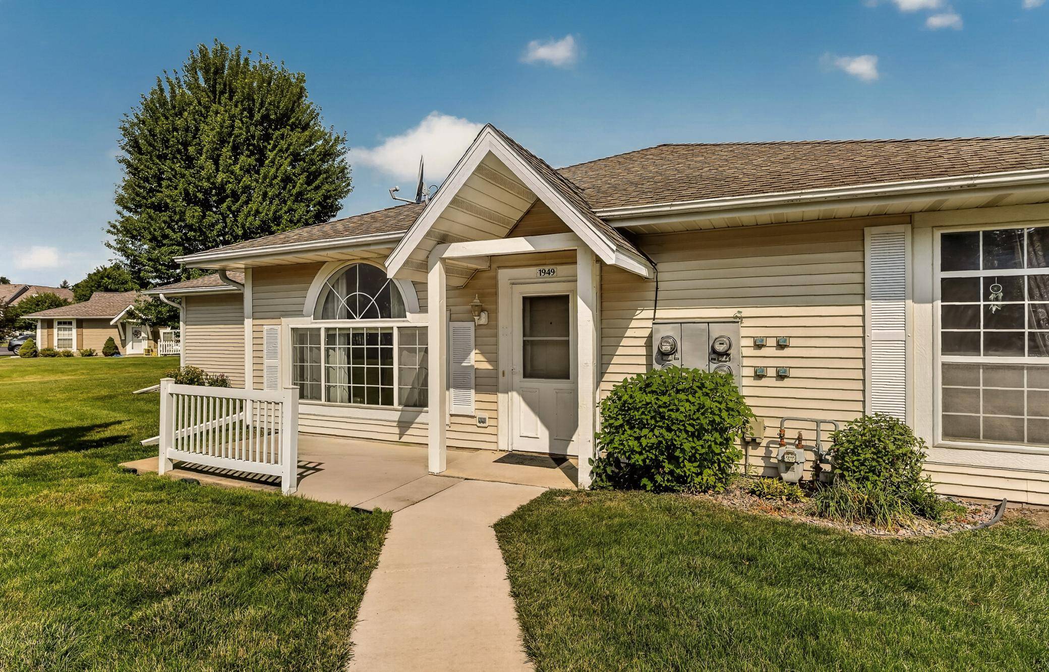 1949 Topaz Pointe LN SW, Rochester, MN 55902