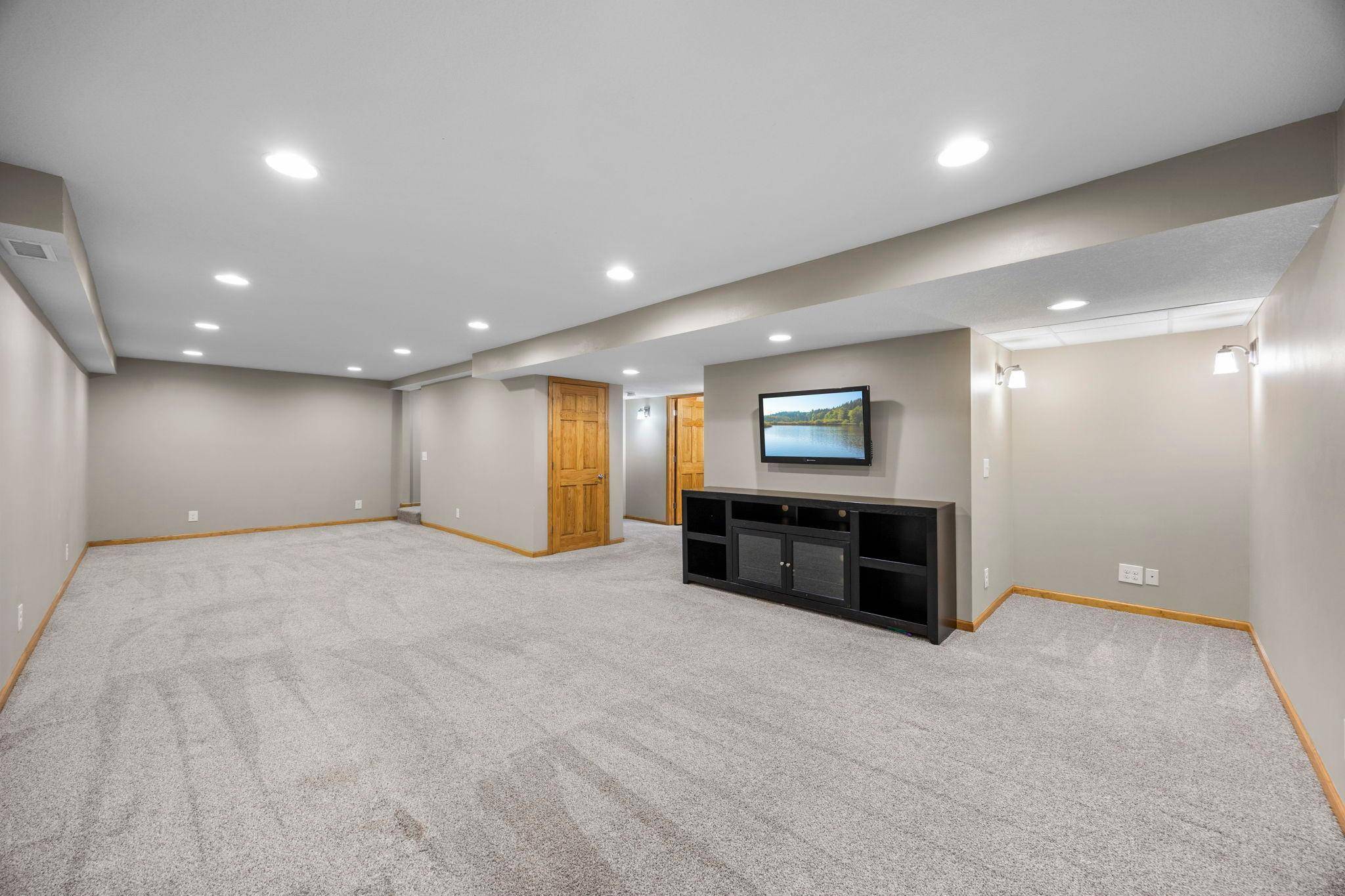 10390 64th ST NE, Albertville, MN 55301