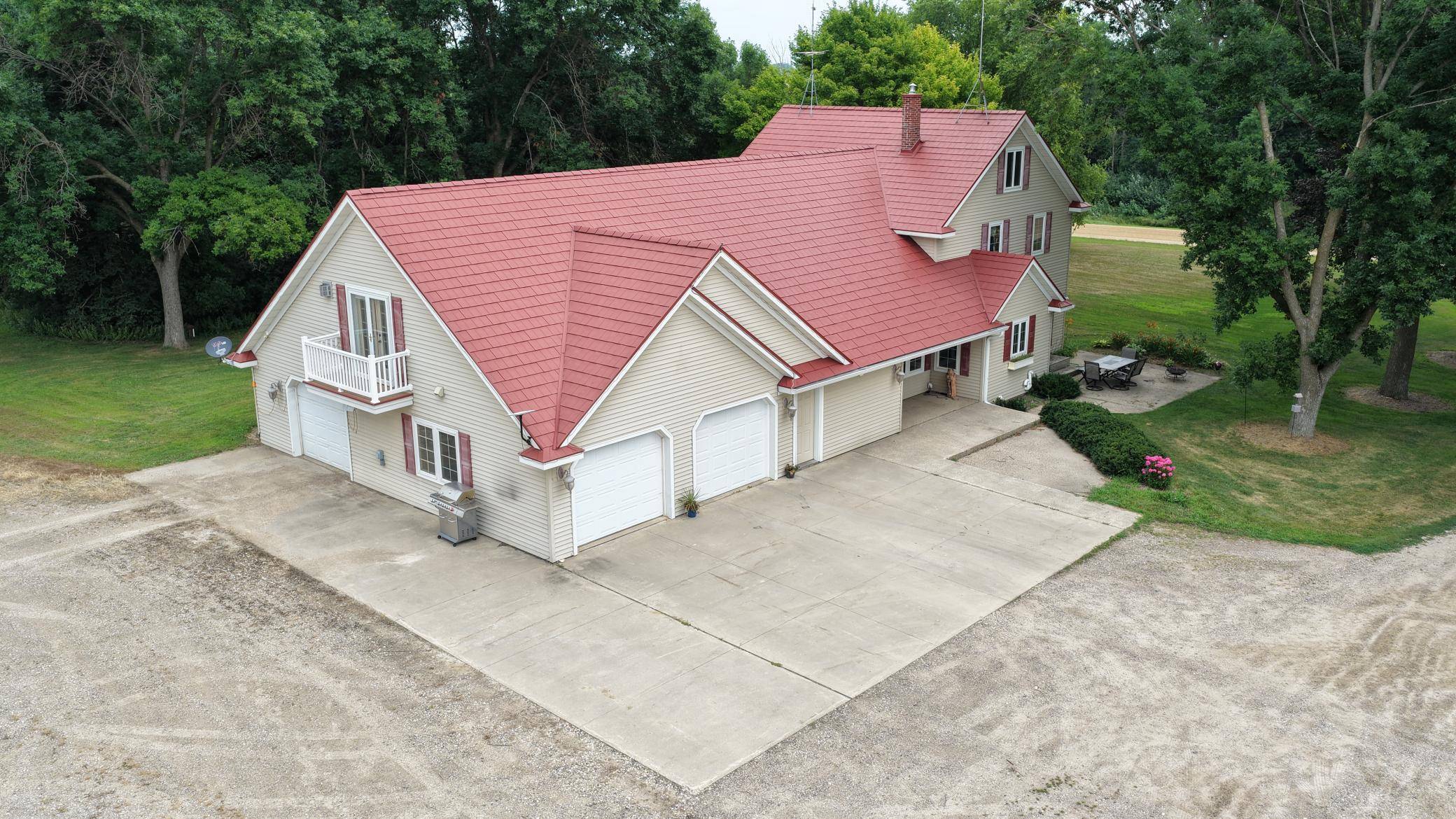 11560 75th ST SW, Raymond, MN 56282