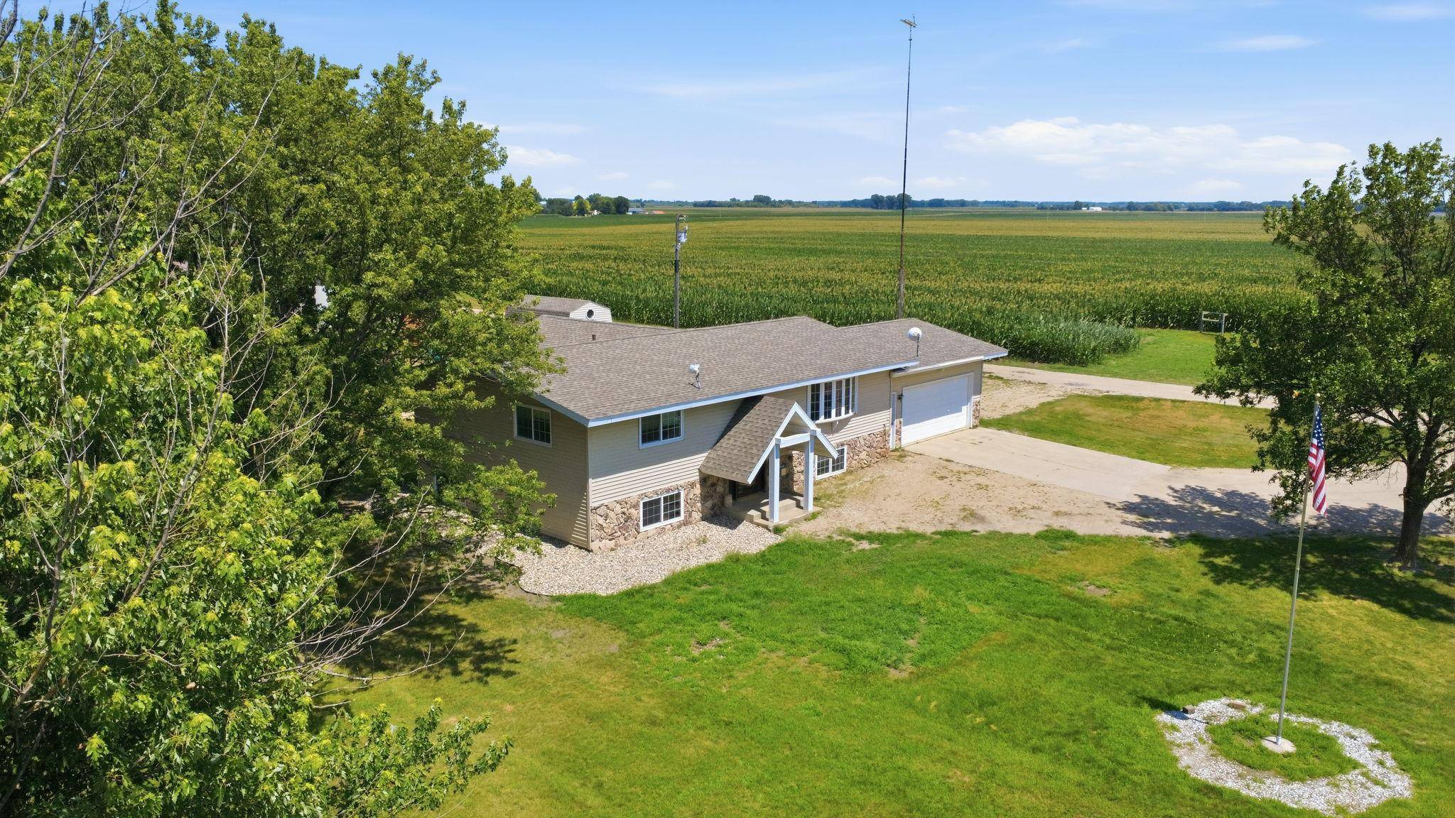 42684 245th ST, Belgrade, MN 56312