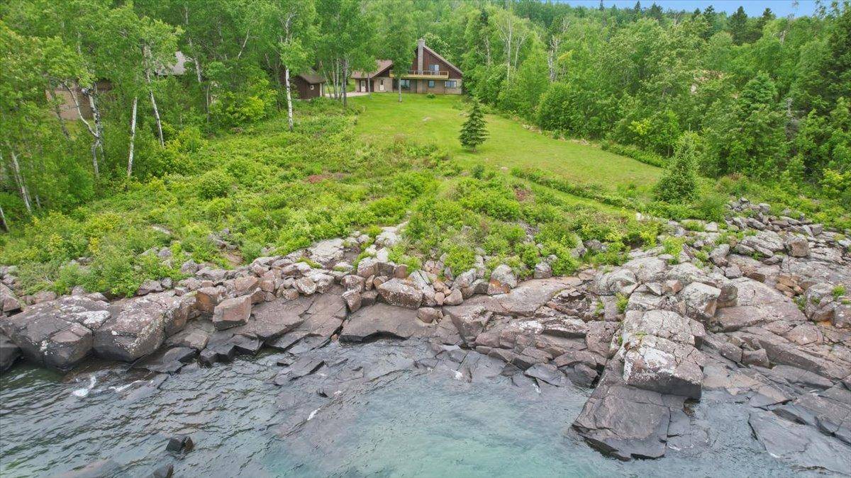 1820 Mary ST, Beaver Bay, MN 55601