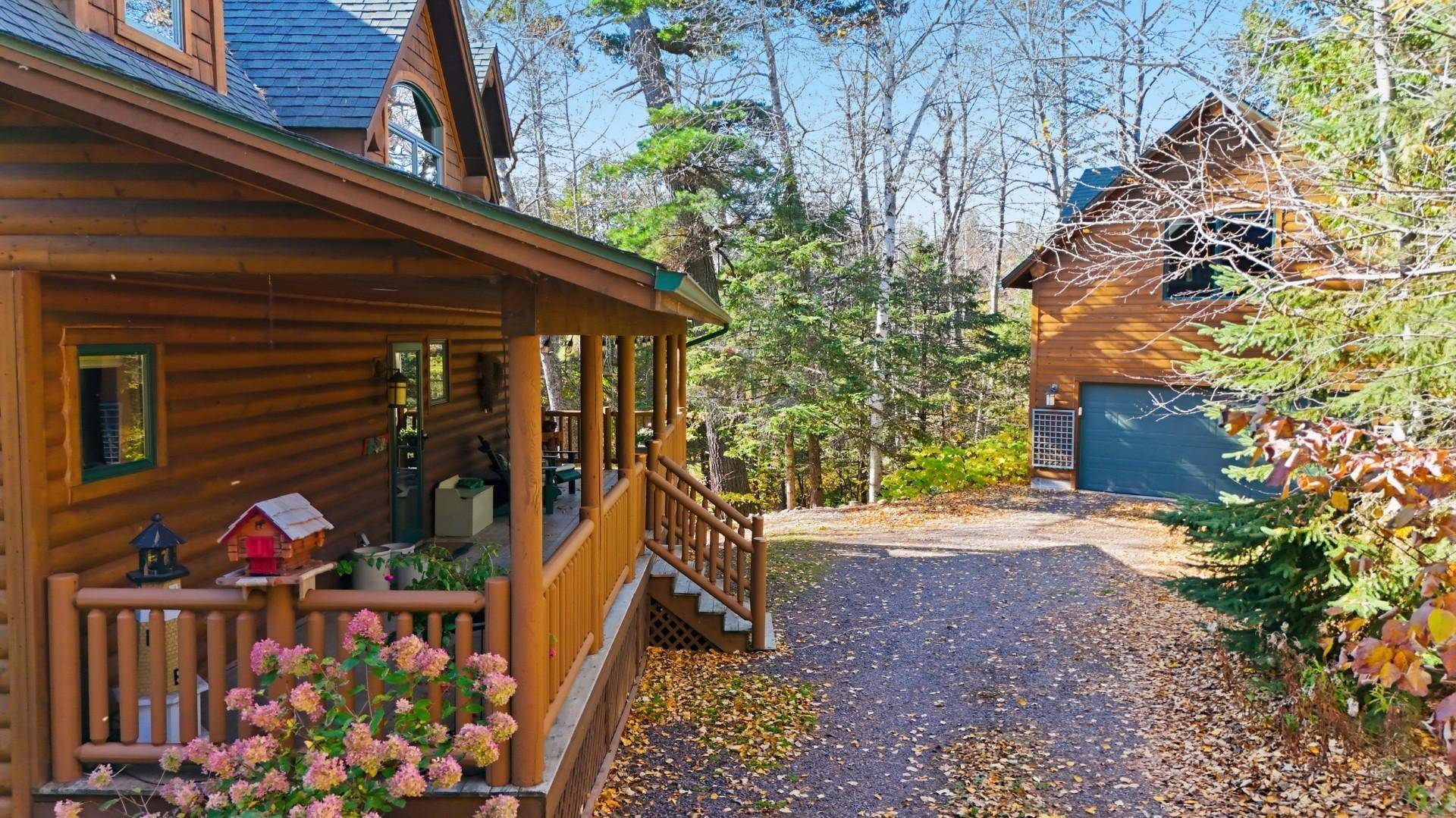 2472 Cliff View CIR, Two Harbors, MN 55616