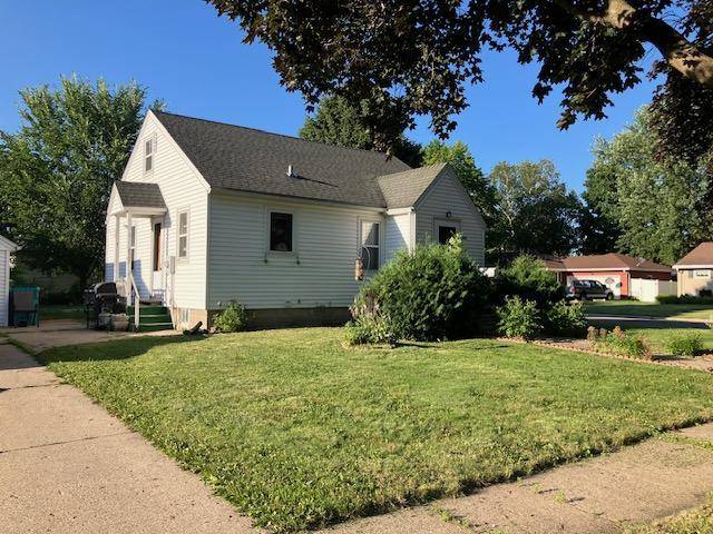 825 9th AVE NE, Waseca, MN 56093