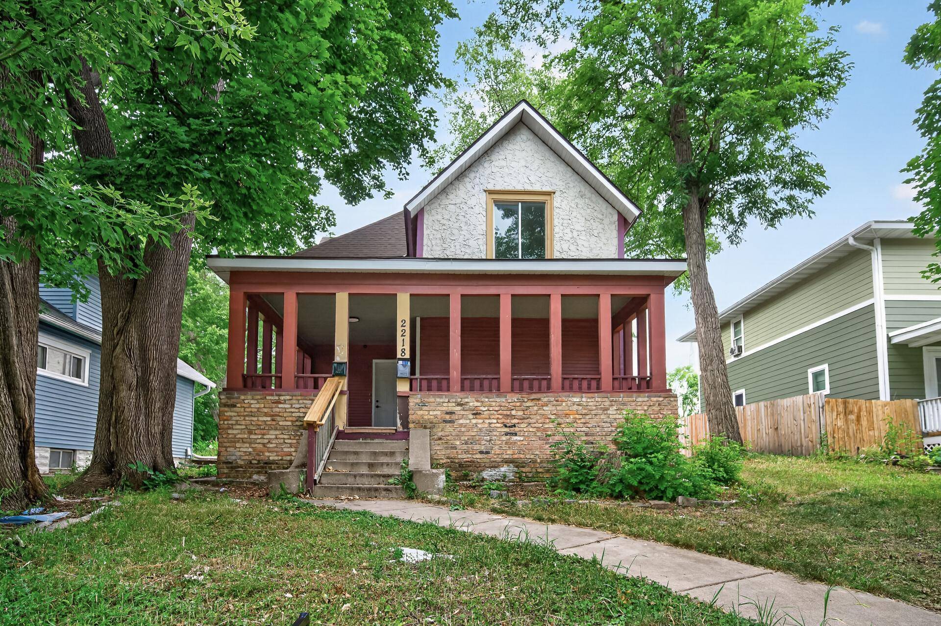 2218 Irving AVE N, Minneapolis, MN 55411