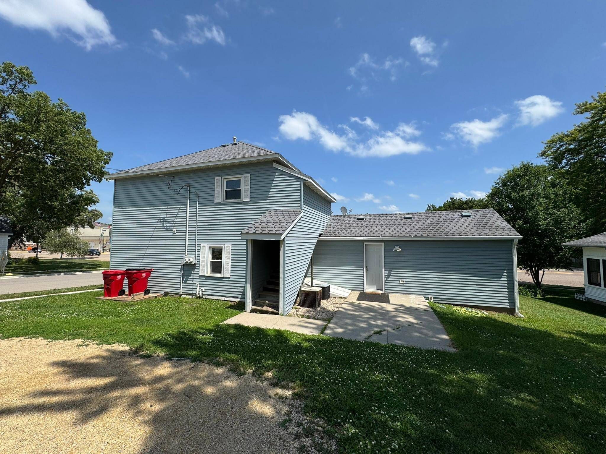 400 S Main ST, Pine Island, MN 55963