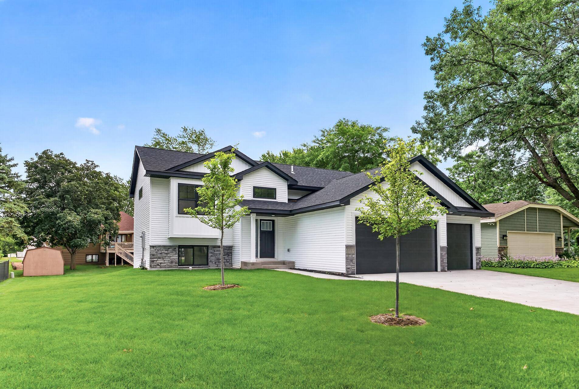 10717 Lincoln ST NE, Blaine, MN 55434