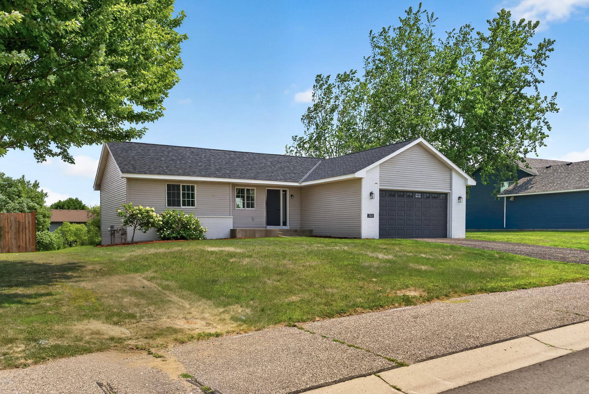 751 Morrison AVE S, Annandale, MN 55302