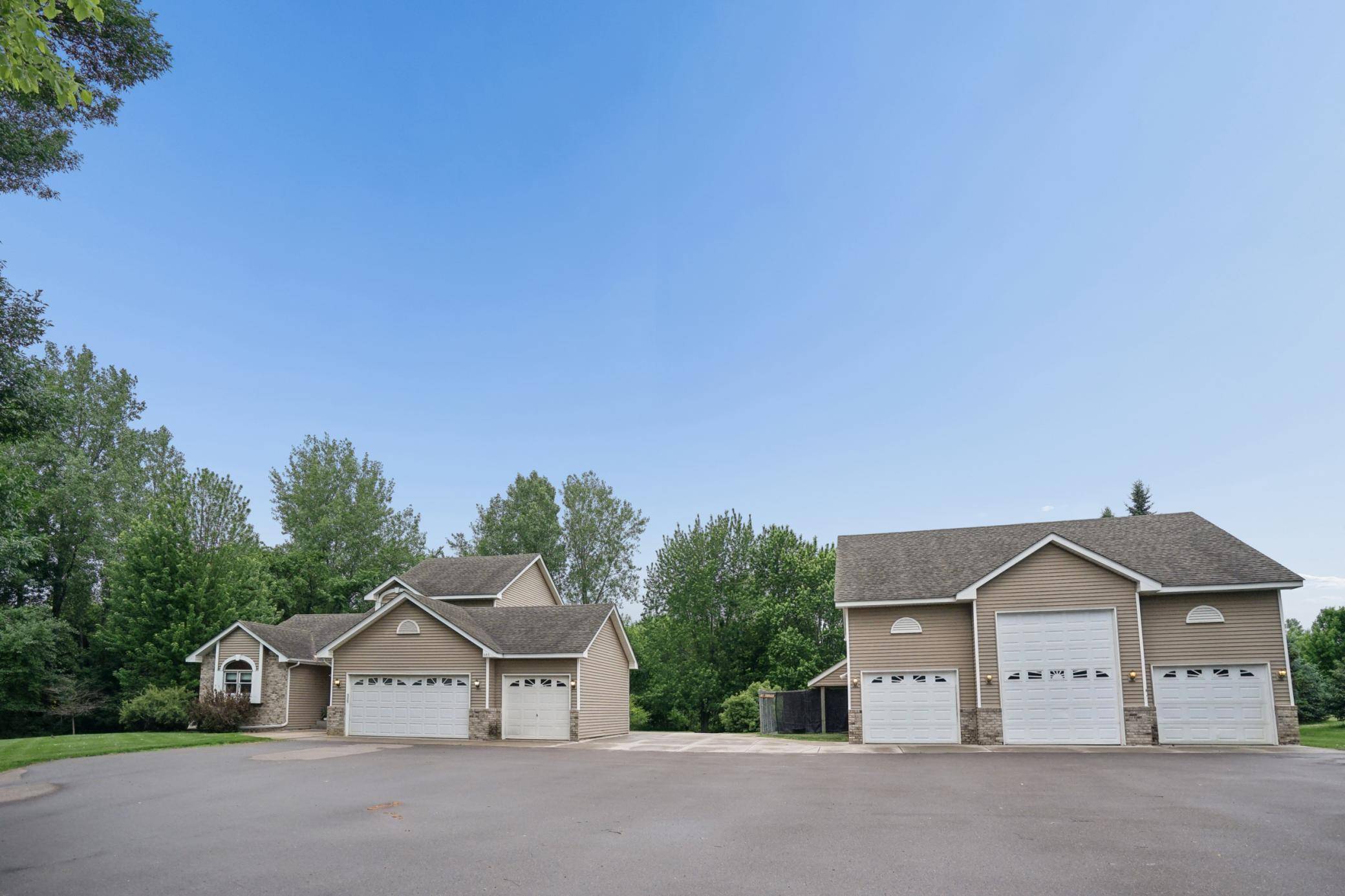 885 Katydid LN NE, Saint Michael, MN 55376