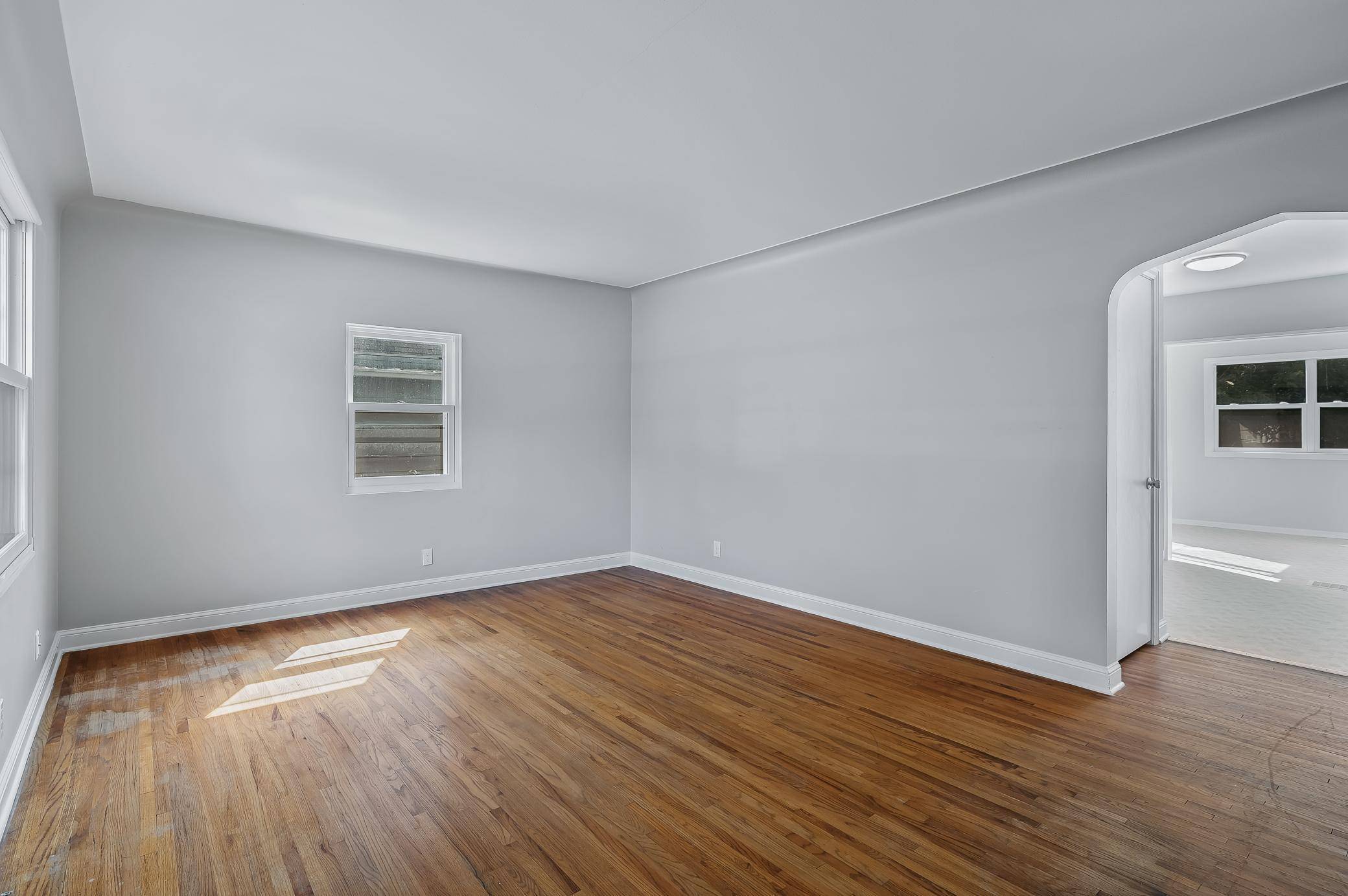 6107 Bryant AVE N, Brooklyn Center, MN 55430