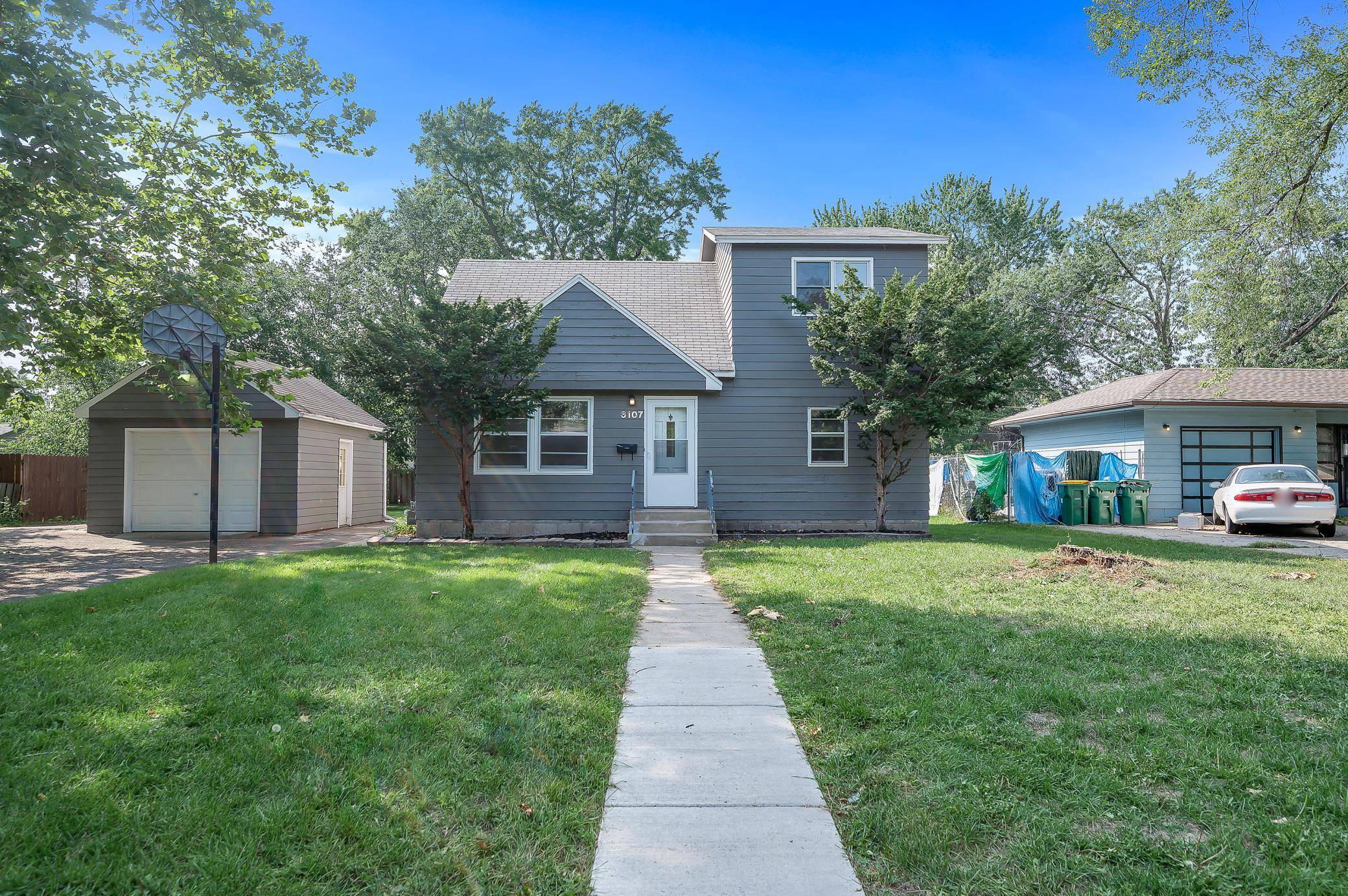 6107 Bryant AVE N, Brooklyn Center, MN 55430