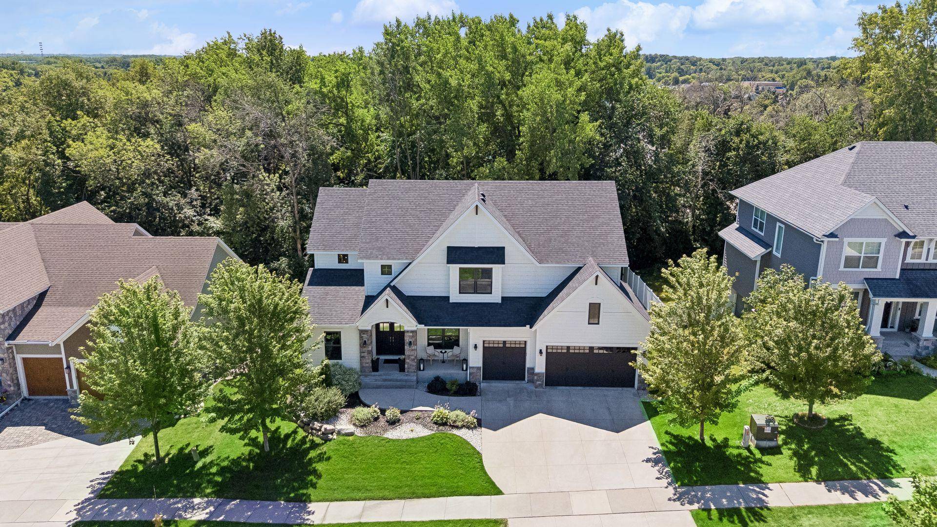 15805 43rd PL N, Plymouth, MN 55446