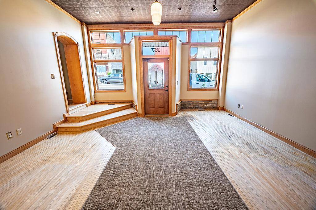 359 W Main ST, Ellsworth, WI 54011