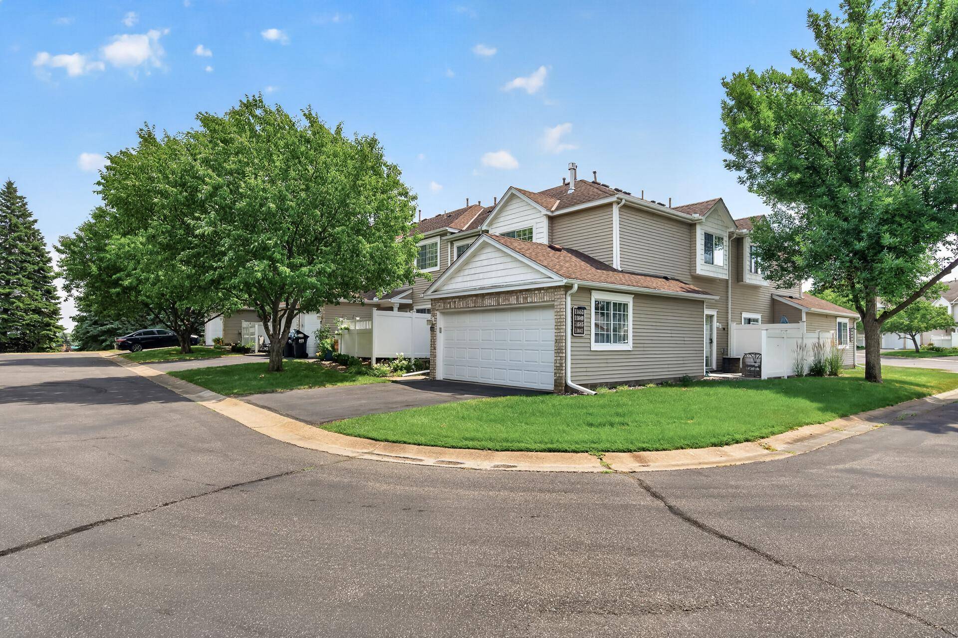 11641 Elmwood AVE N, Champlin, MN 55316