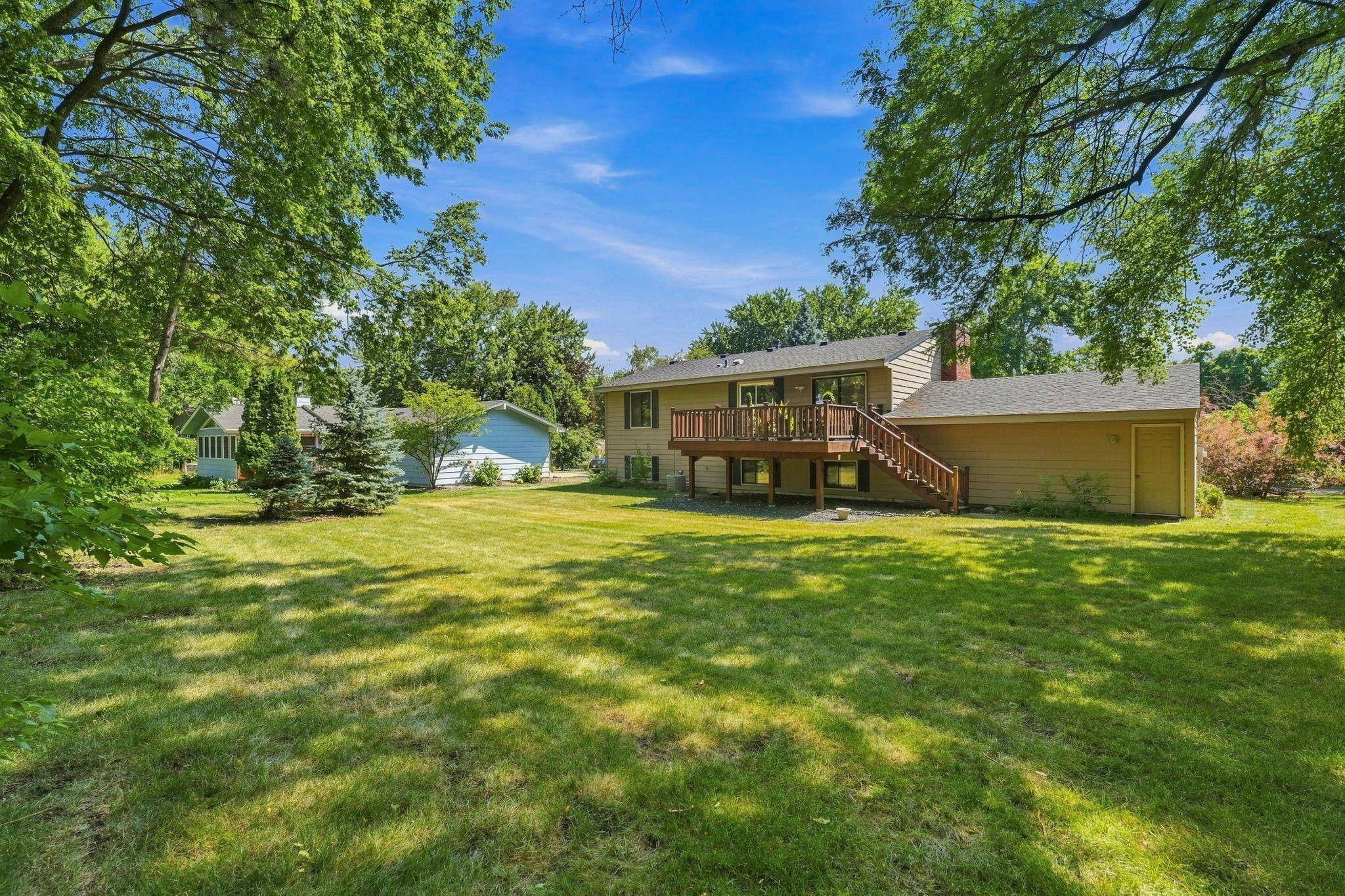 10924 Hyland TER, Eden Prairie, MN 55344