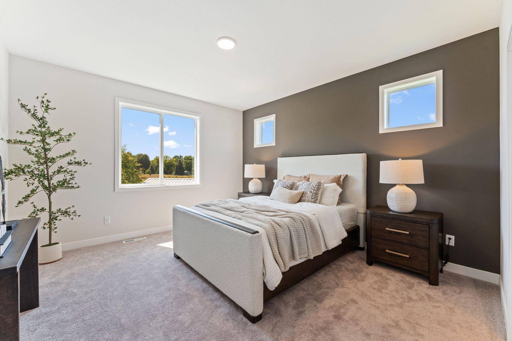 1125 Legacy Pkwy, New Richmond, WI 54017