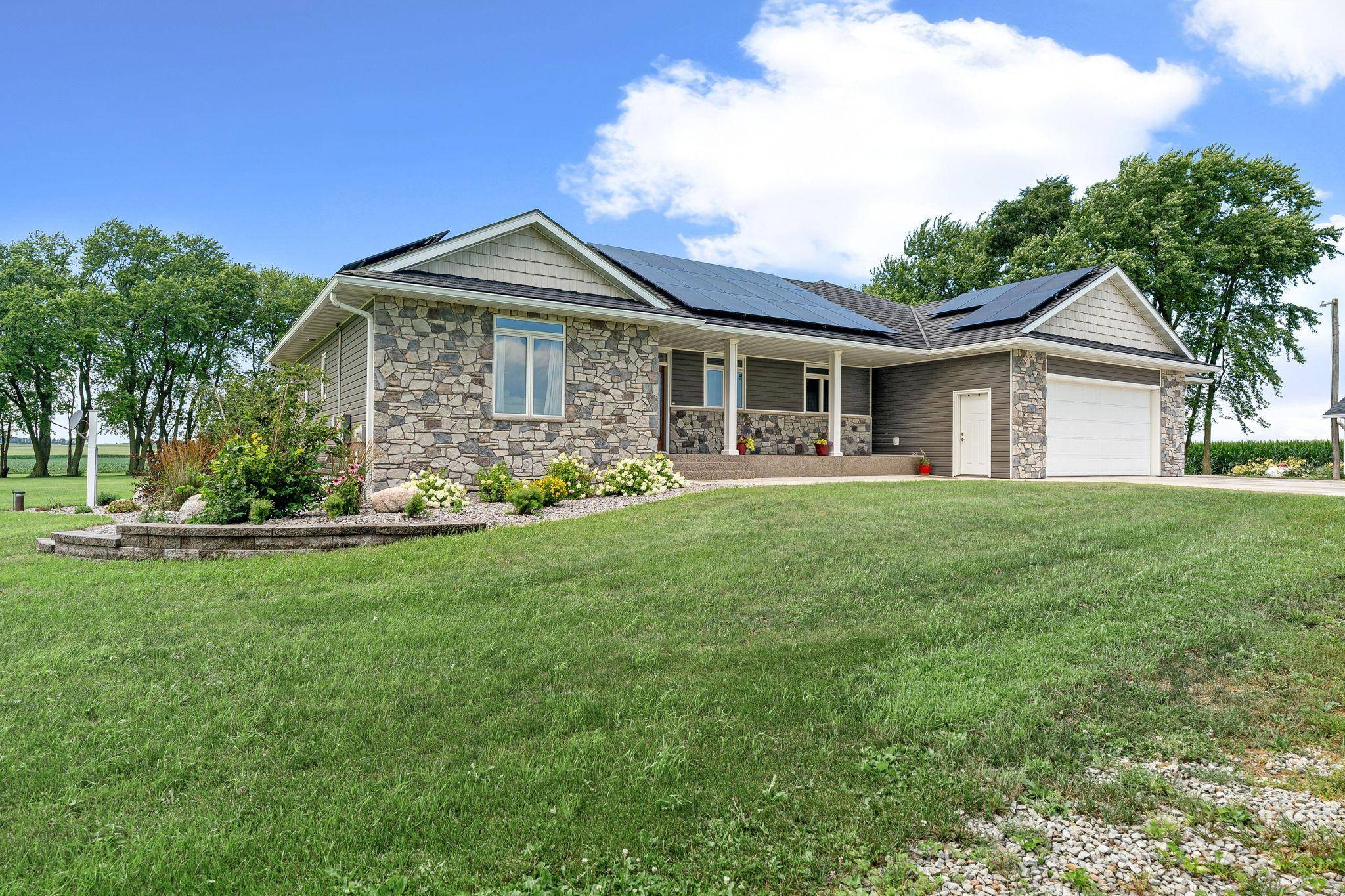 16062 County Road 3, Ellendale, MN 56026