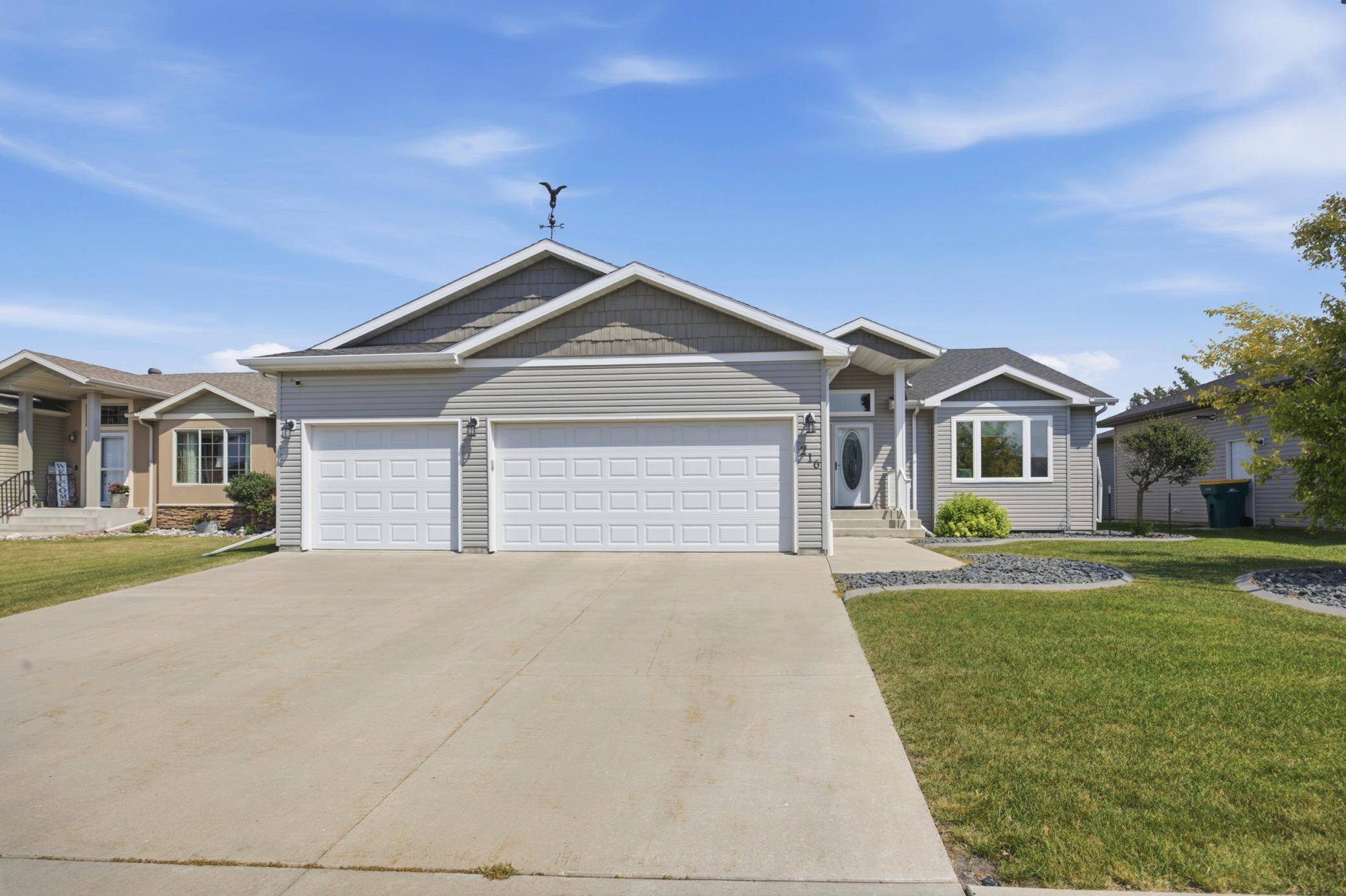 216 30th AVE E, West Fargo, ND 58078