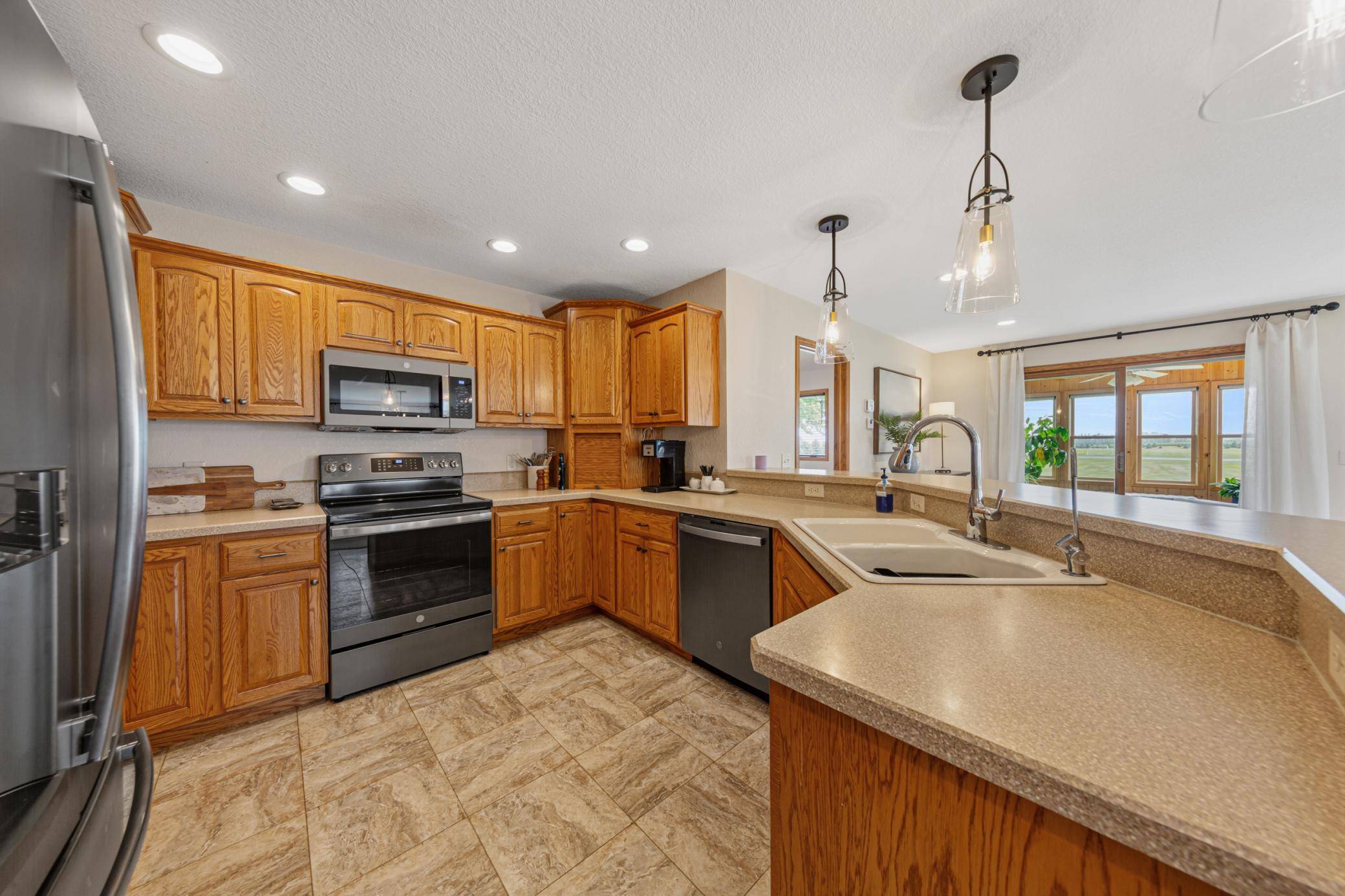 580 Southwind DR, Fairmont, MN 56031