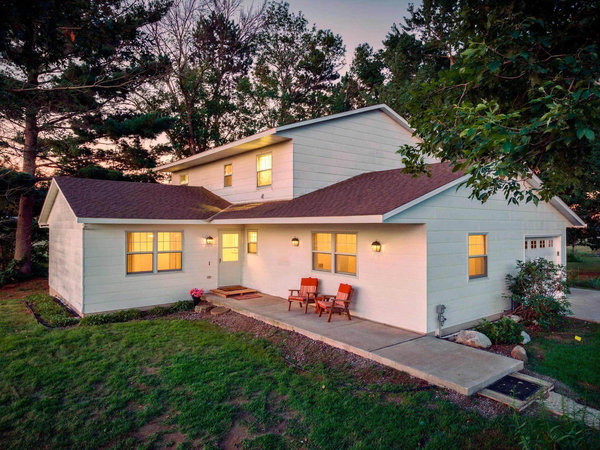 6093 362nd ST, North Branch, MN 55056
