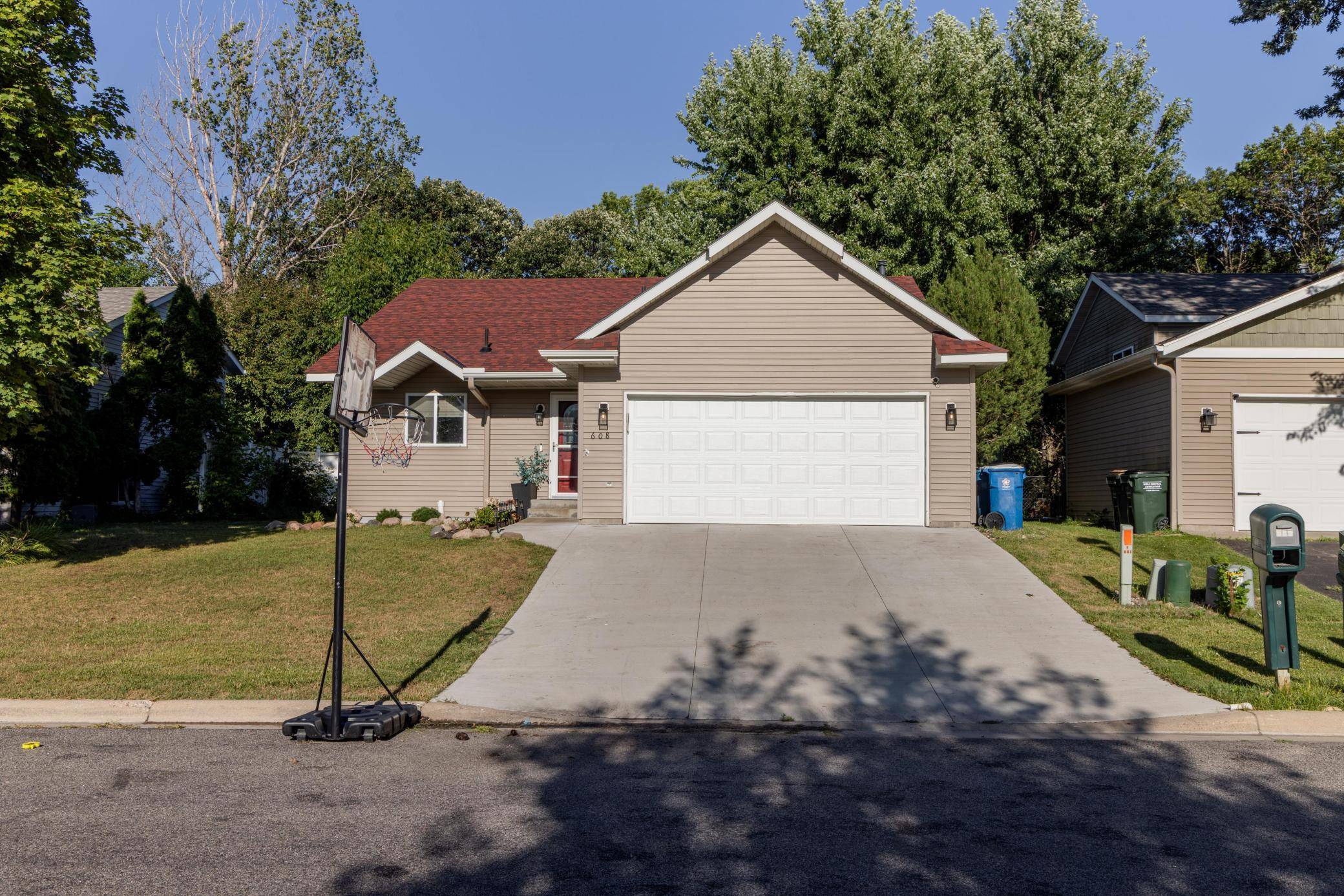 608 5th AVE S, Sartell, MN 56377