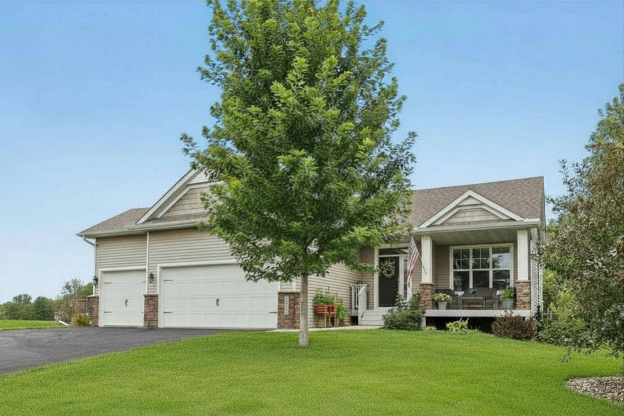 17301 Eastwood AVE, Lakeville, MN 55044