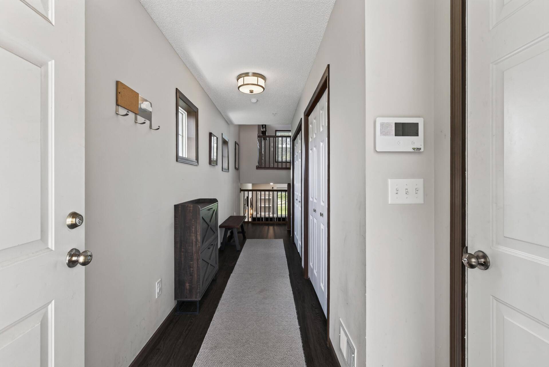 357 Stonewood PL, Burnsville, MN 55306
