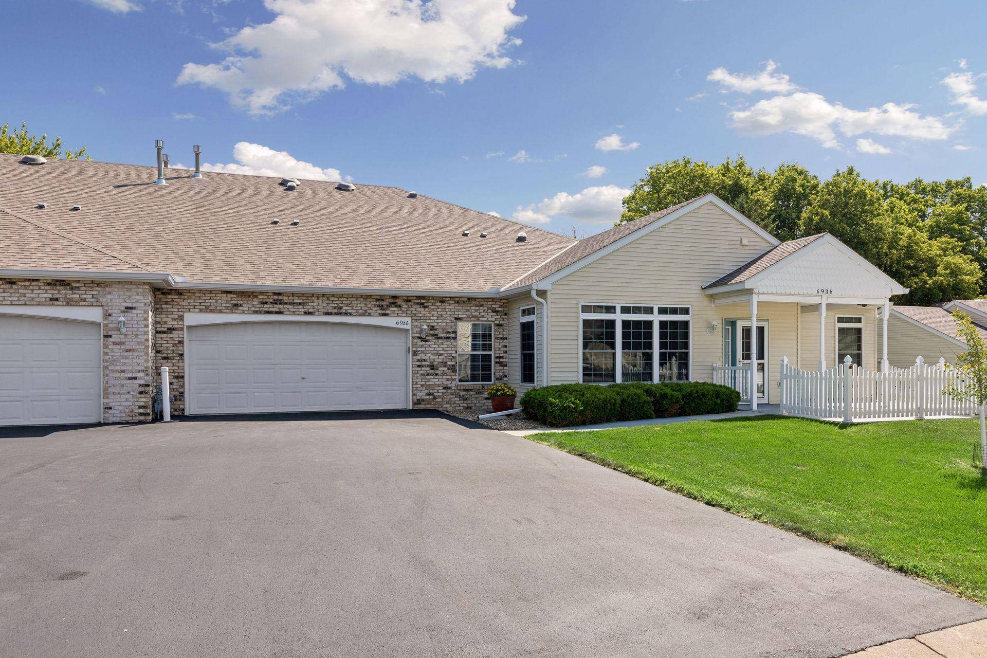 6936 Inverness CT #23, Inver Grove Heights, MN 55077