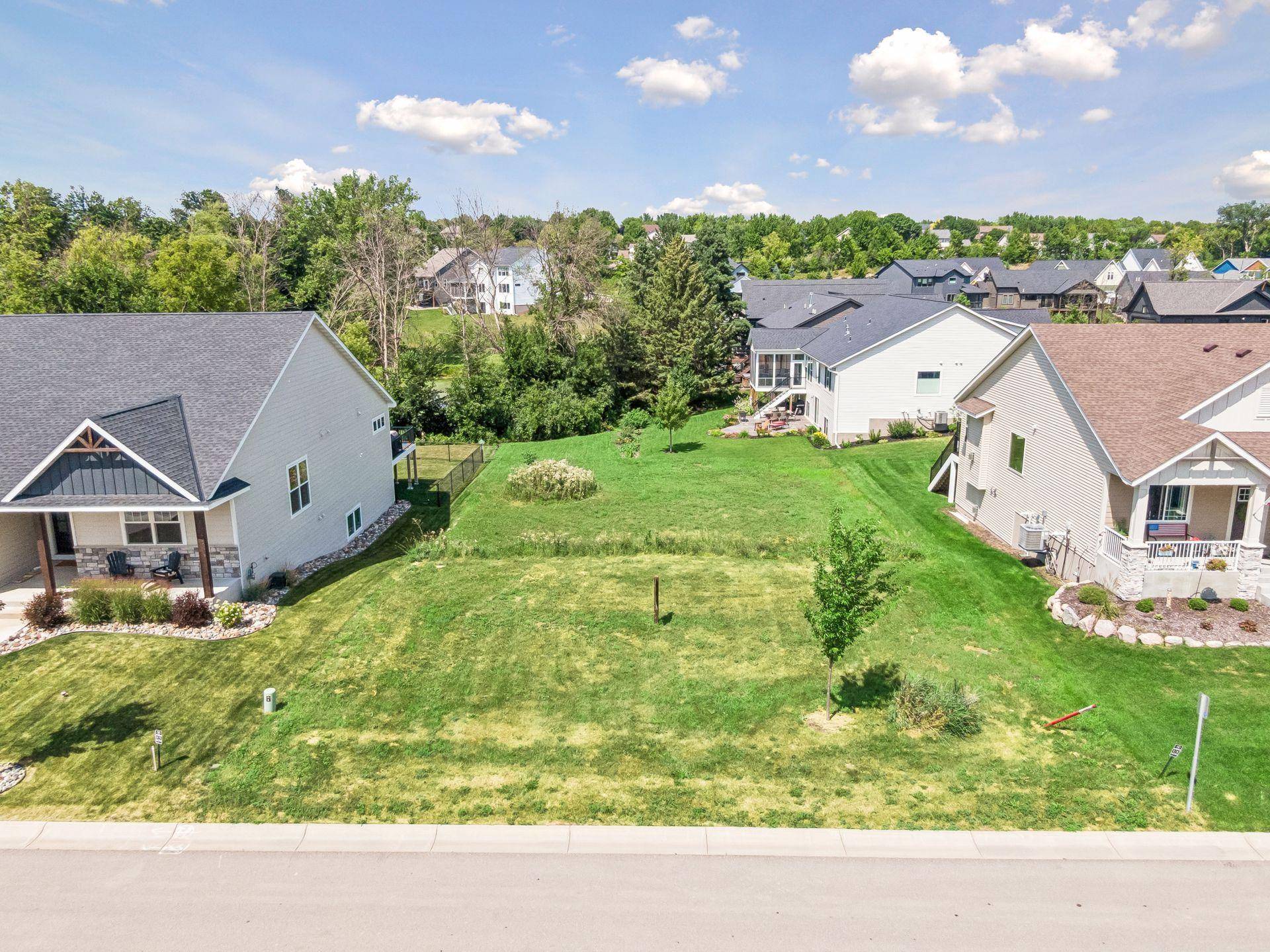1946 Woods PT, Waconia, MN 55387
