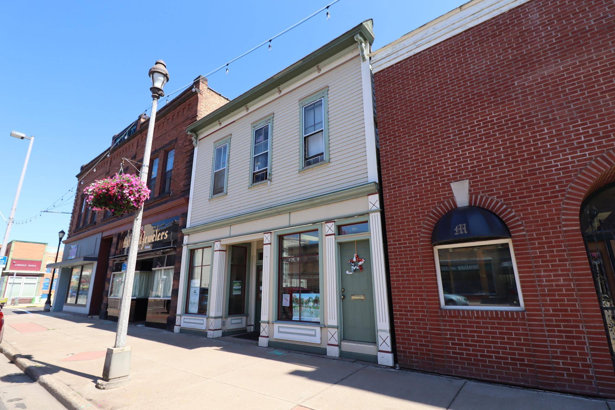 404 Main ST W, Ashland, WI 54806