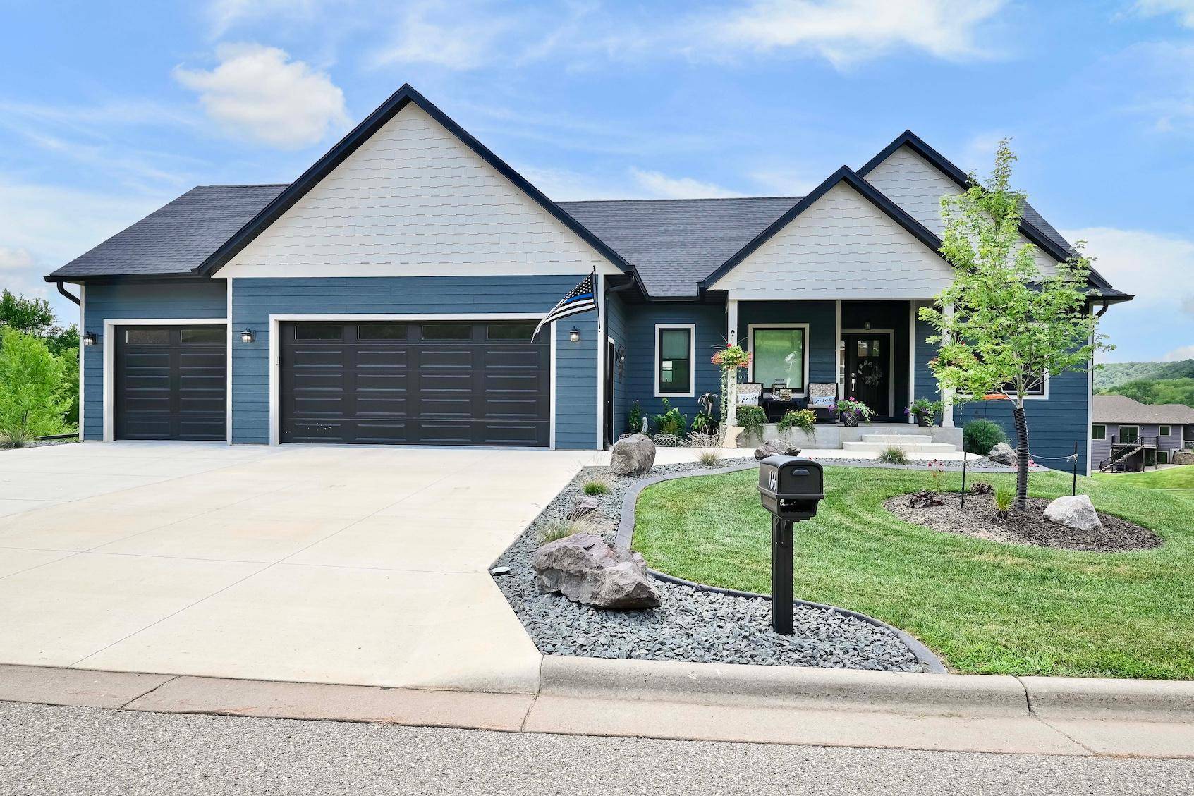 166 Rimrock RD, Rollingstone, MN 55969