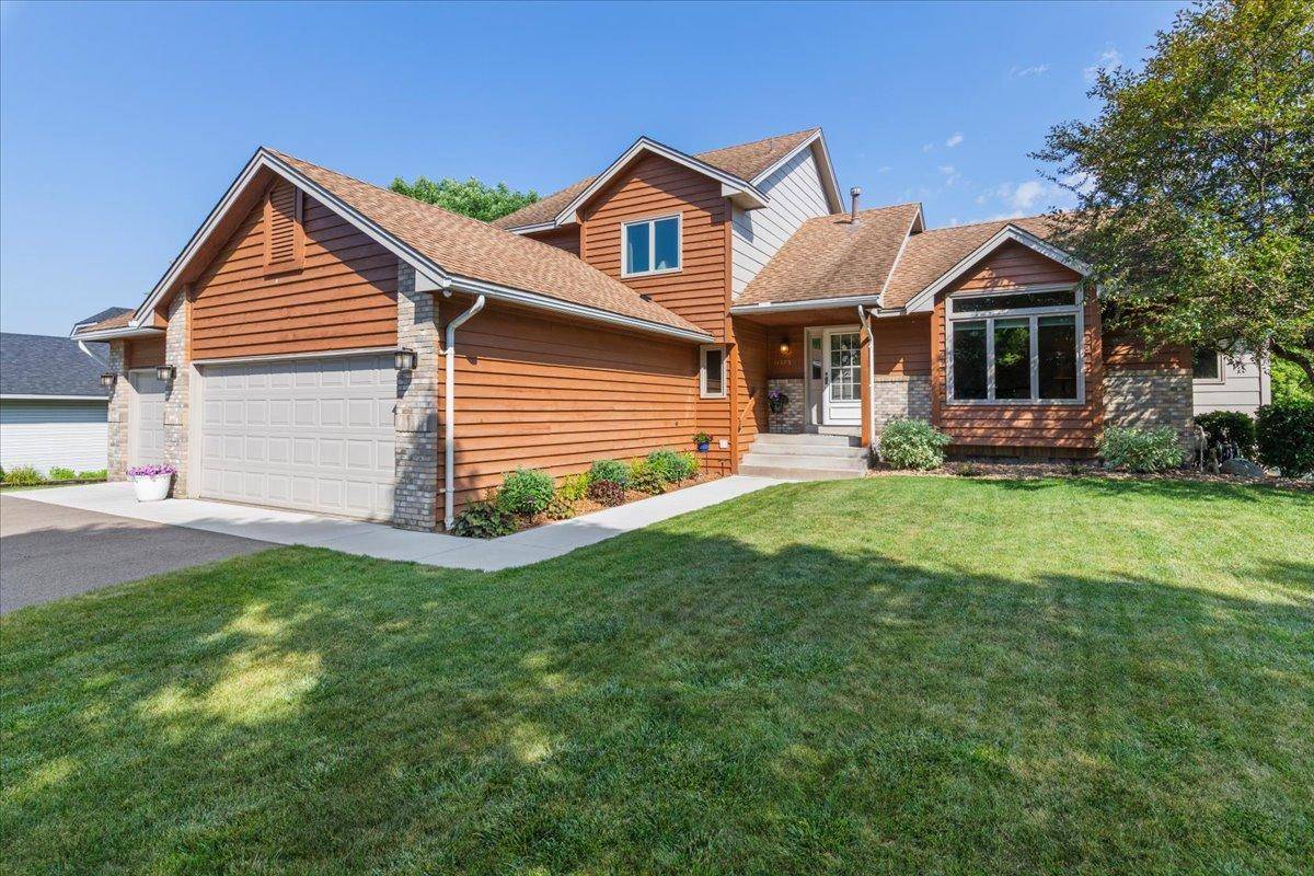 11273 N Eagle Lake BLVD, Maple Grove, MN 55369