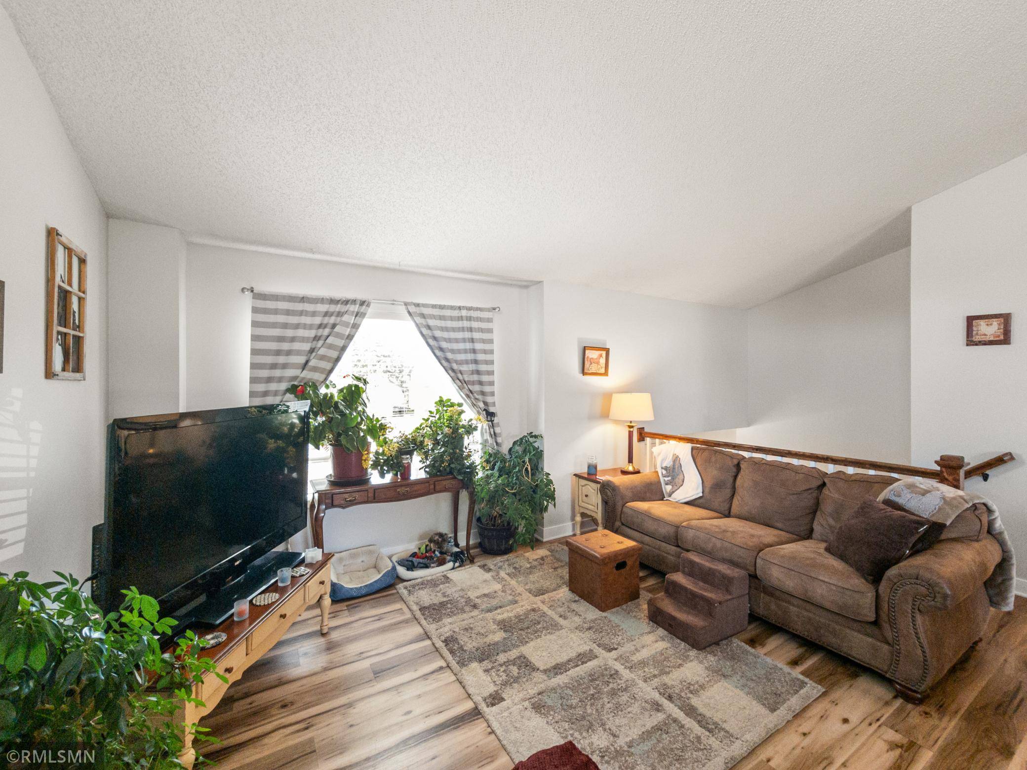 759 Park Brook RD NW, Isanti, MN 55040