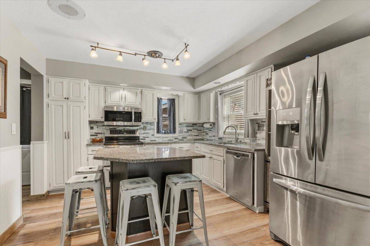320 North ST E, Amboy, MN 56010